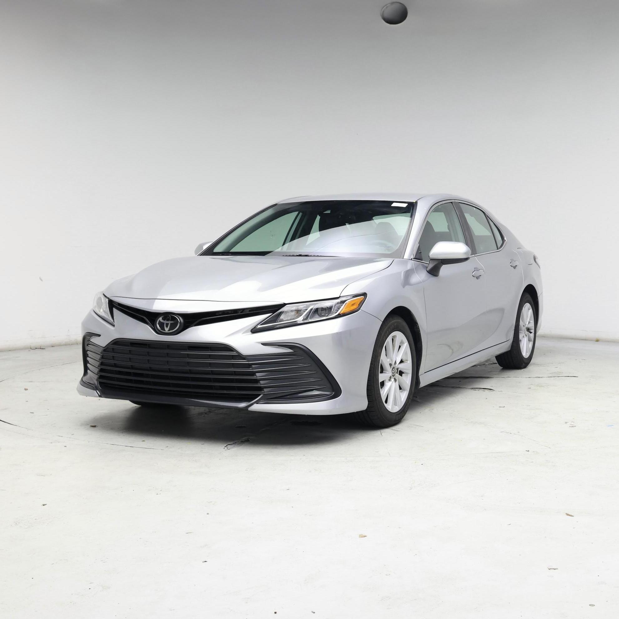 Thumbnail: 2022 Toyota Camry - 4
