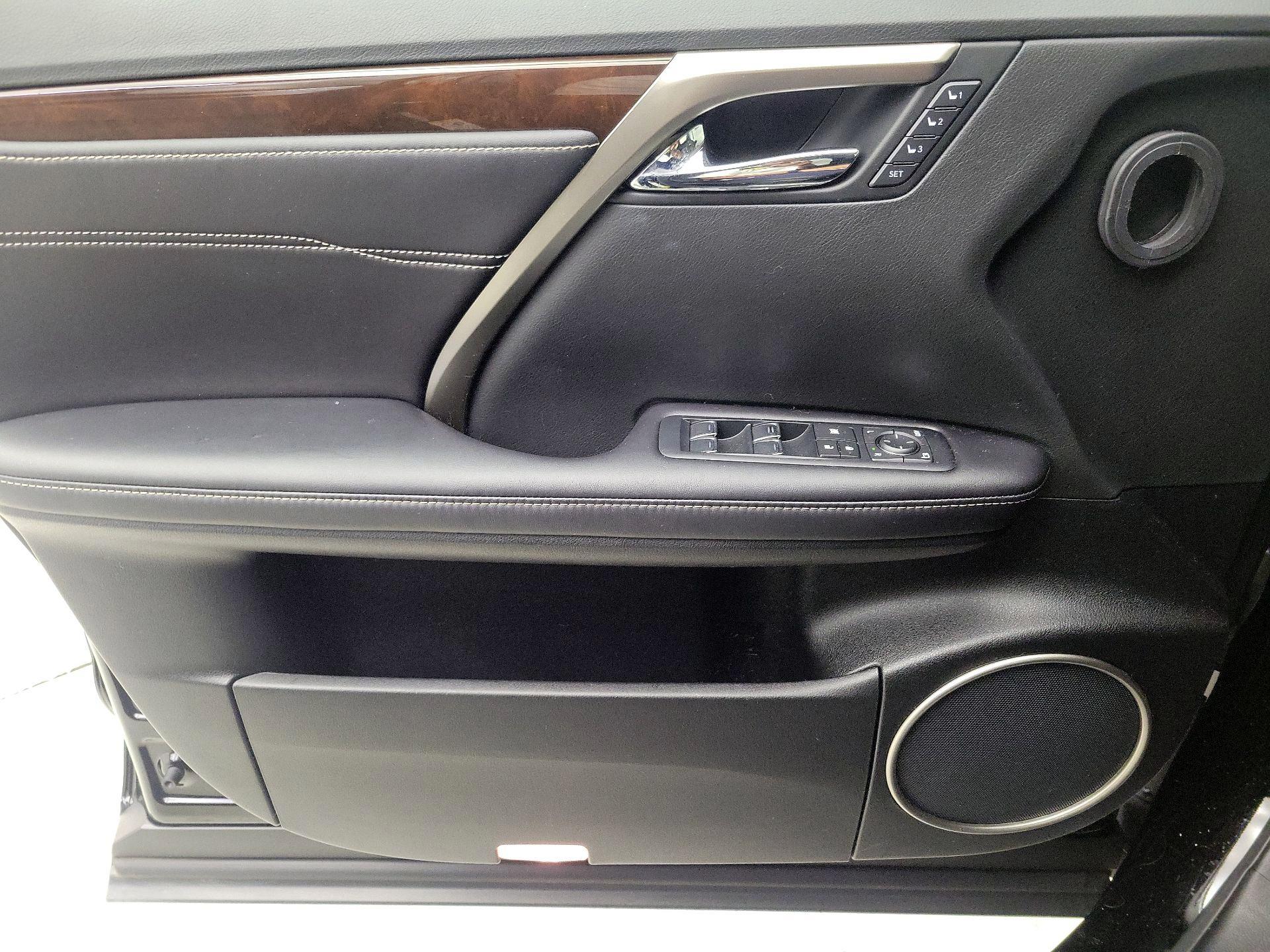 Thumbnail: 2016 Lexus RX - 12