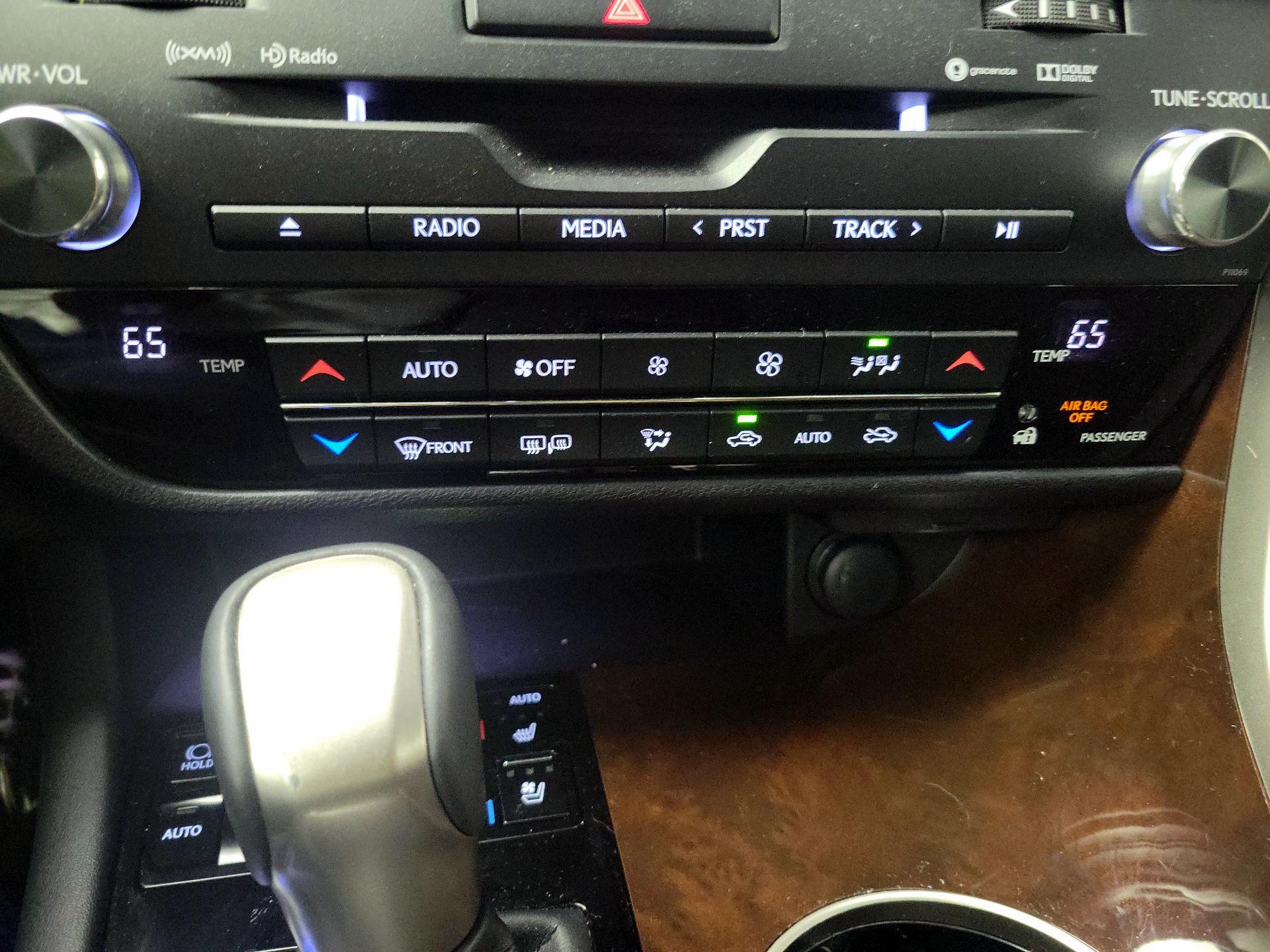 Thumbnail: 2016 Lexus RX - 16