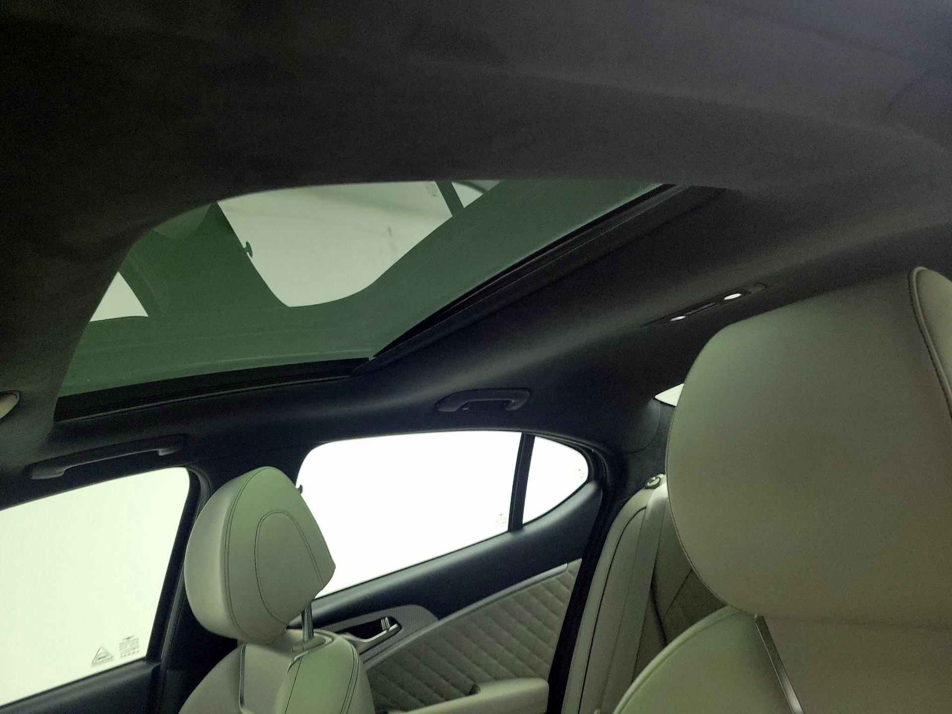 Thumbnail: 2022 Genesis G70 - 20