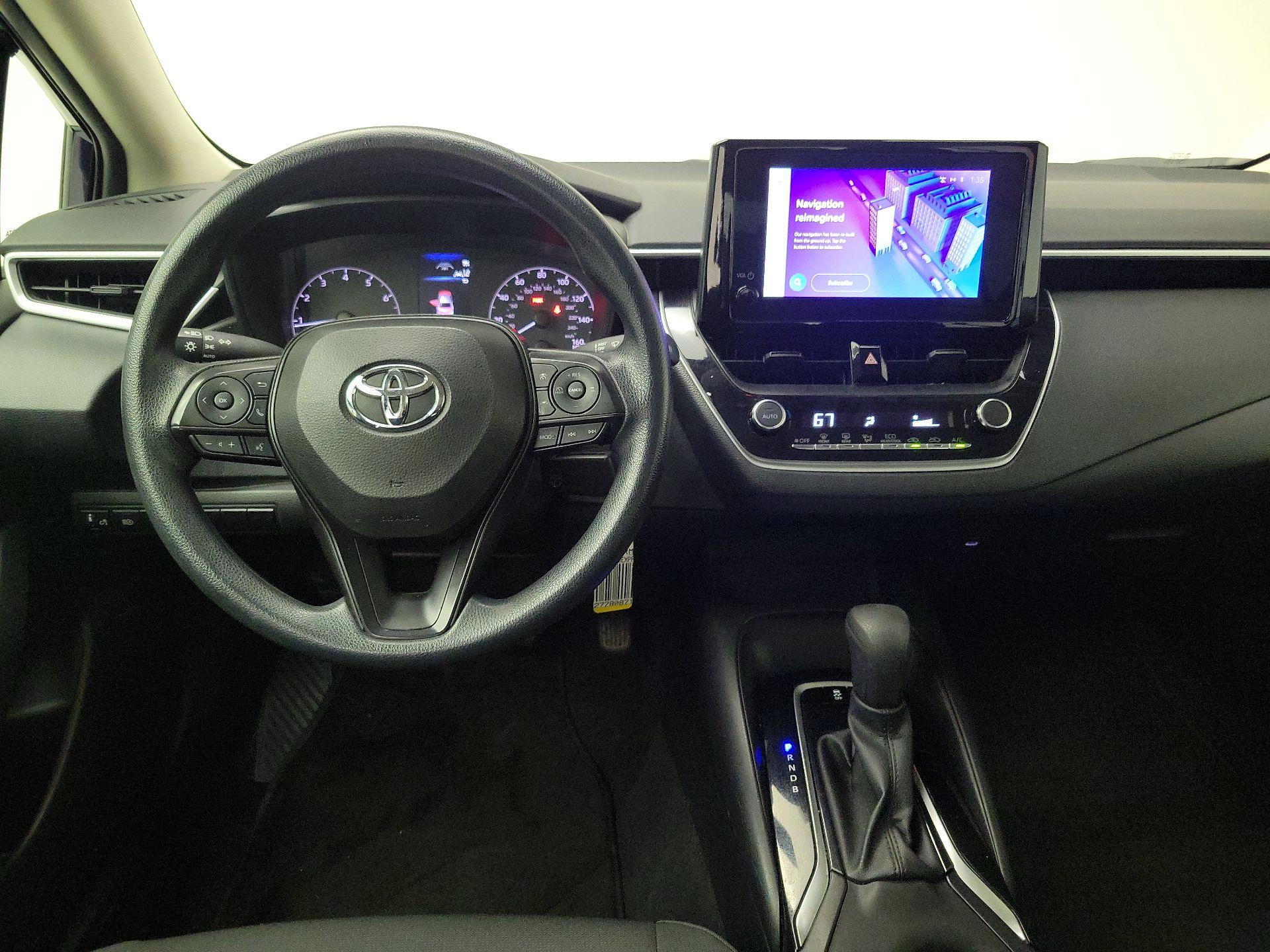 Thumbnail: 2023 Toyota Corolla - 10
