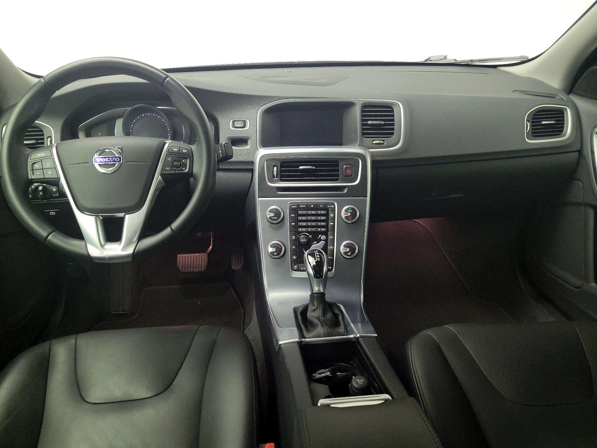 Thumbnail: 2017 Volvo S60 - 9