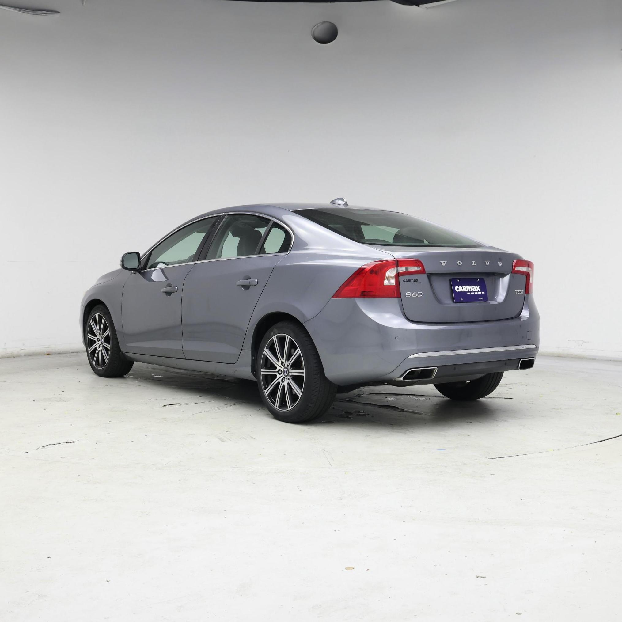 Thumbnail: 2017 Volvo S60 - 2