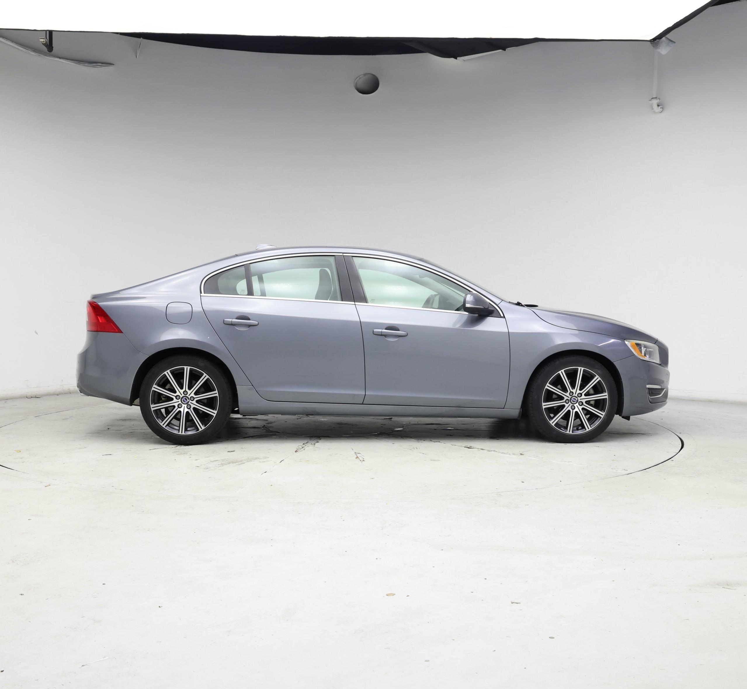 Thumbnail: 2017 Volvo S60 - 7