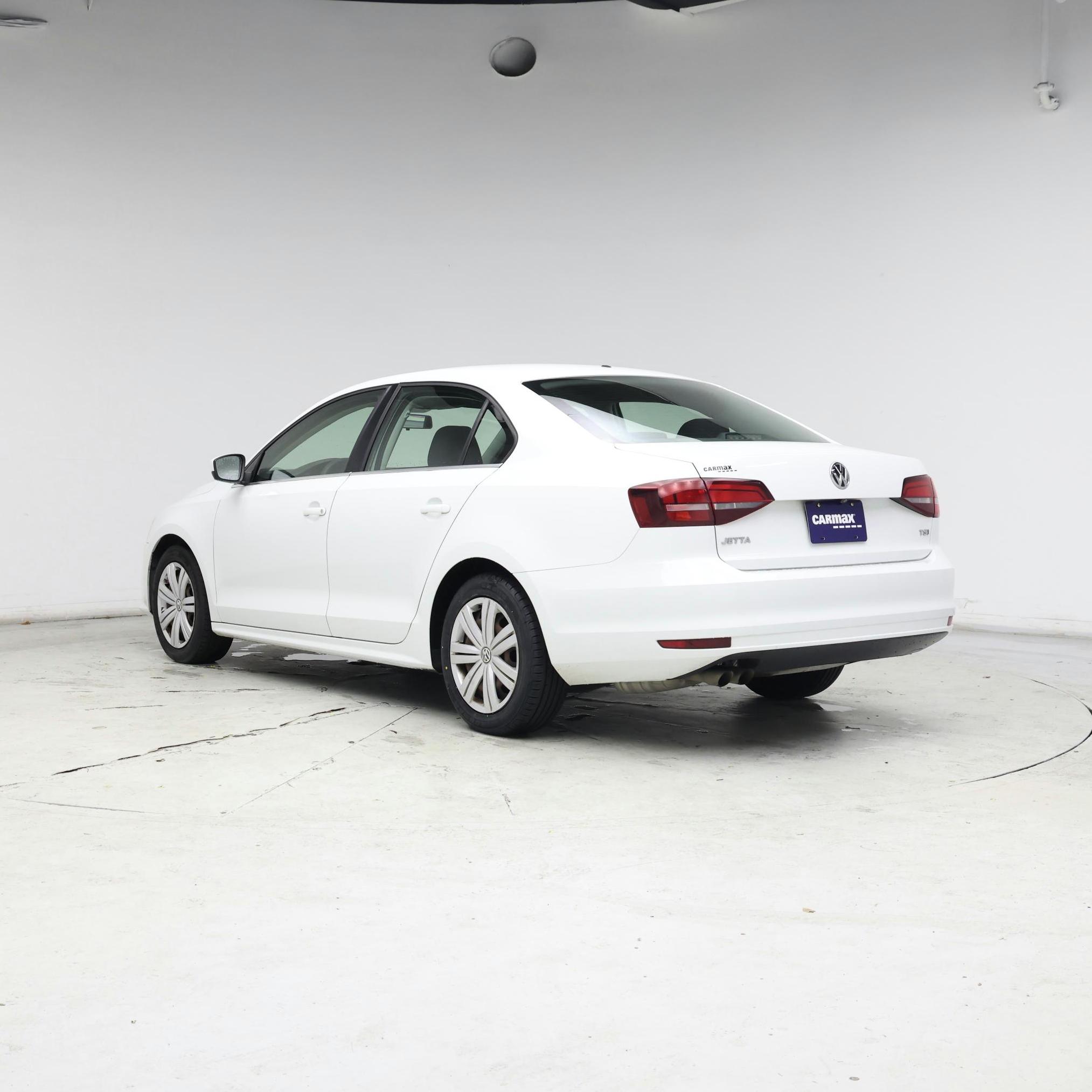 Thumbnail: 2017 Volkswagen Jetta - 2