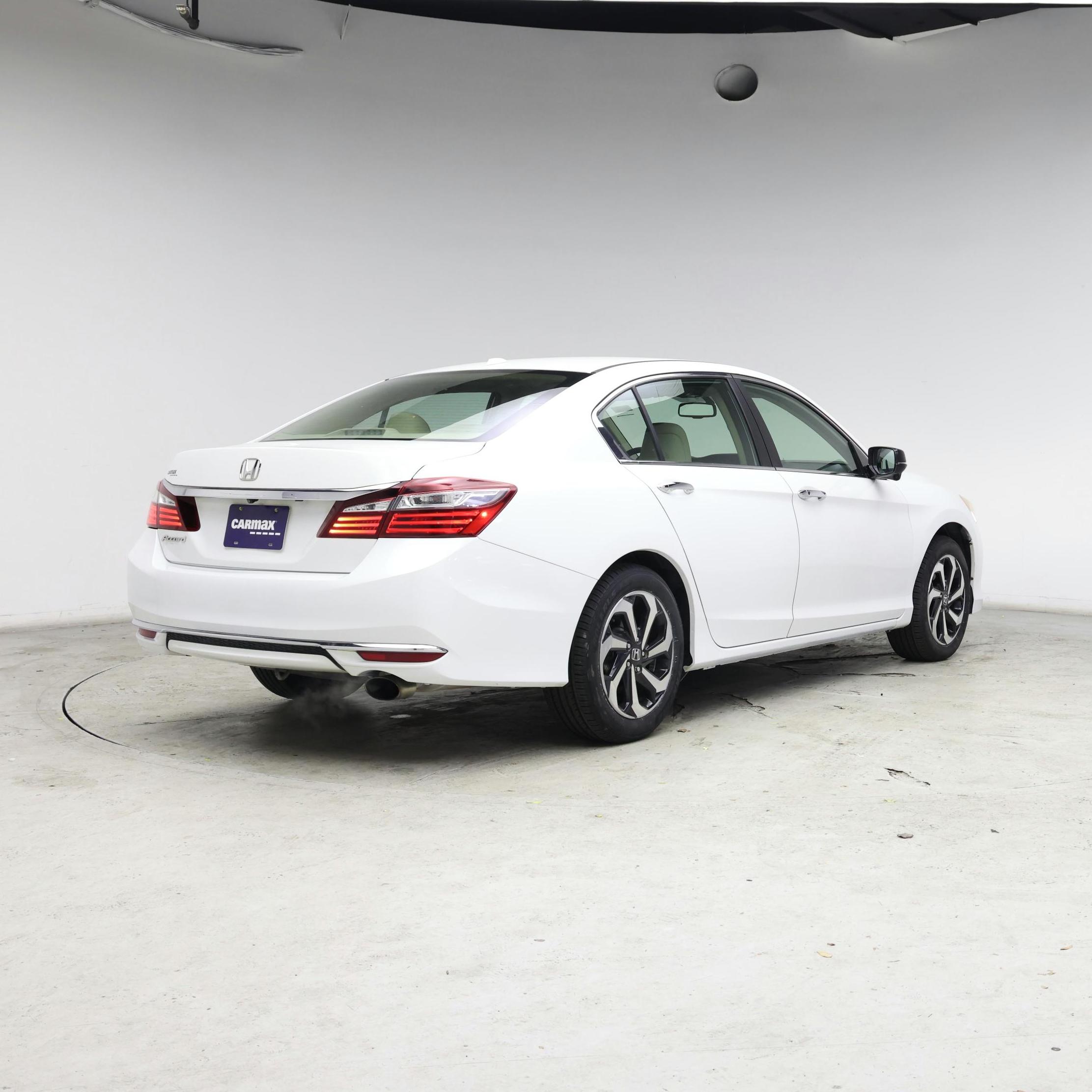 Thumbnail: 2017 Honda Accord - 8