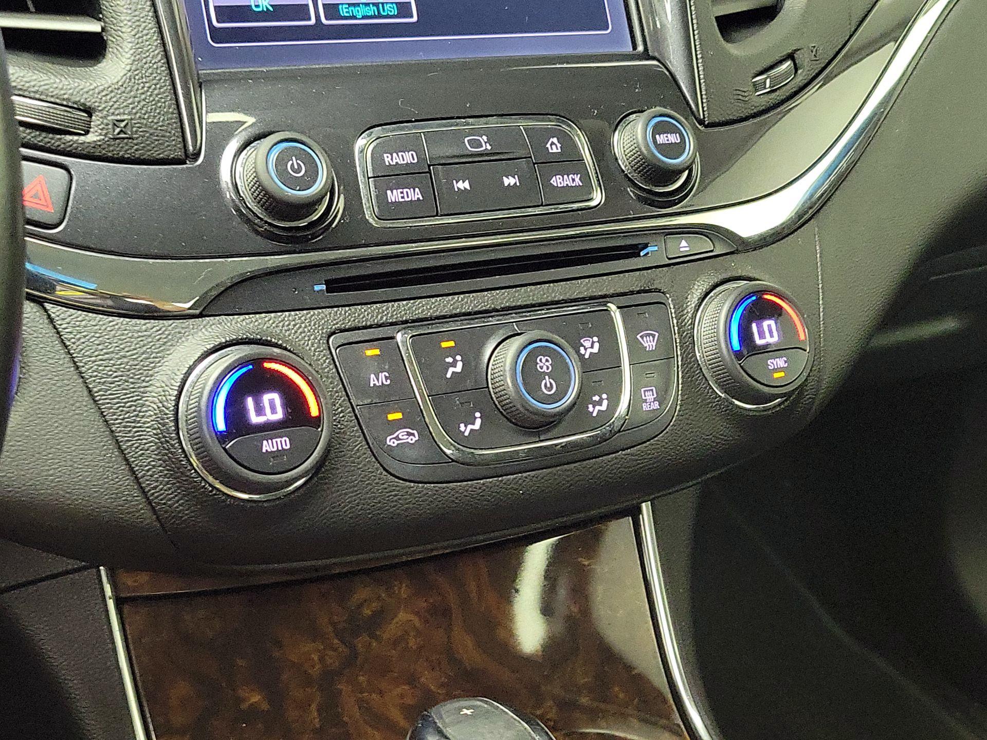 Thumbnail: 2015 Chevrolet Impala - 16