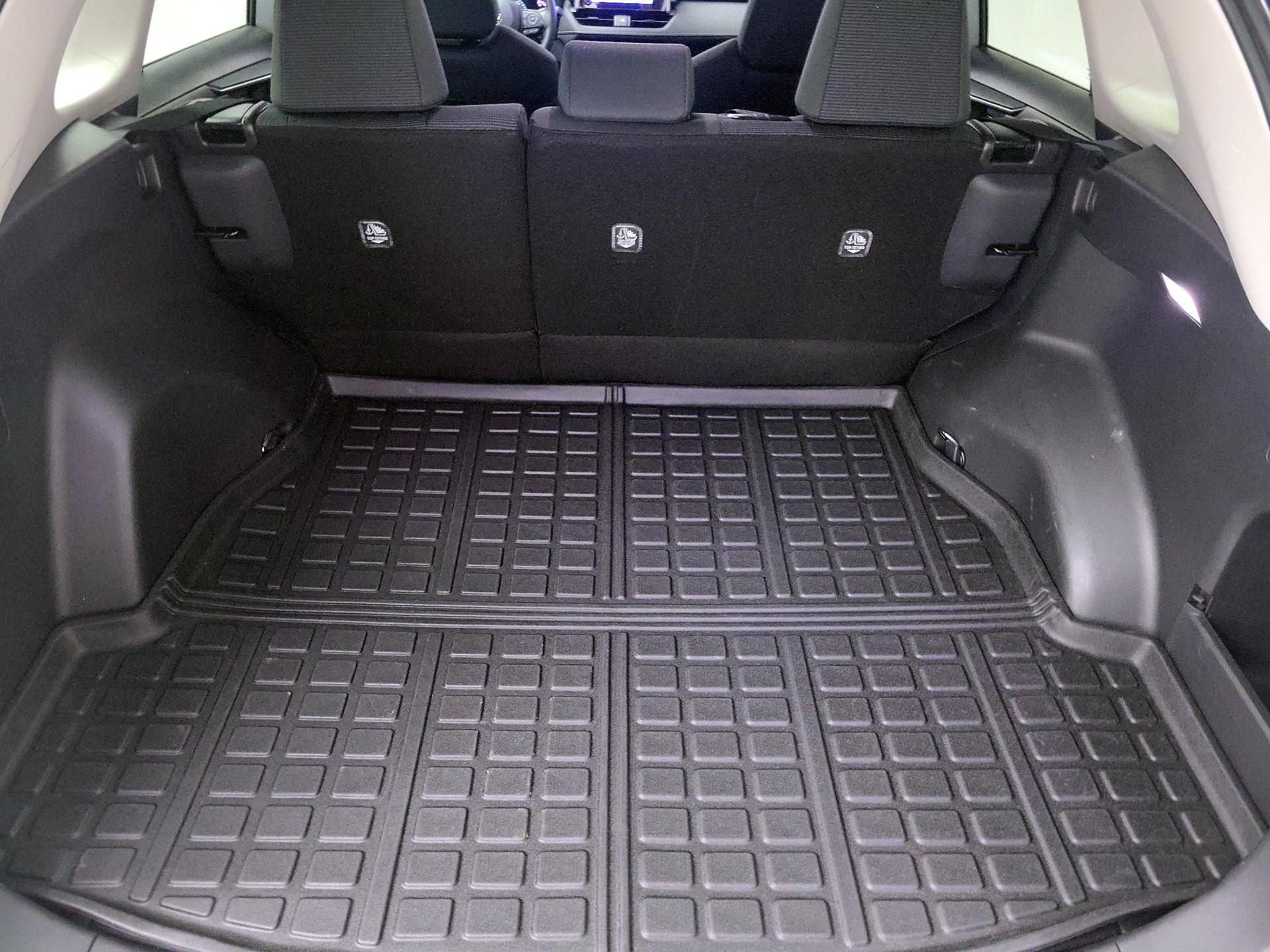 Thumbnail: 2025 Toyota RAV4 - 19