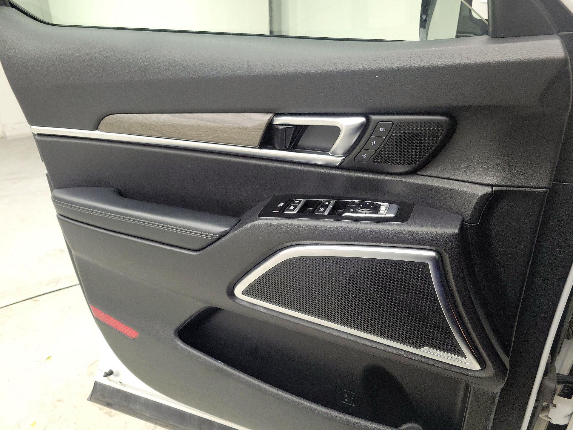 Thumbnail: 2020 Kia Telluride - 12