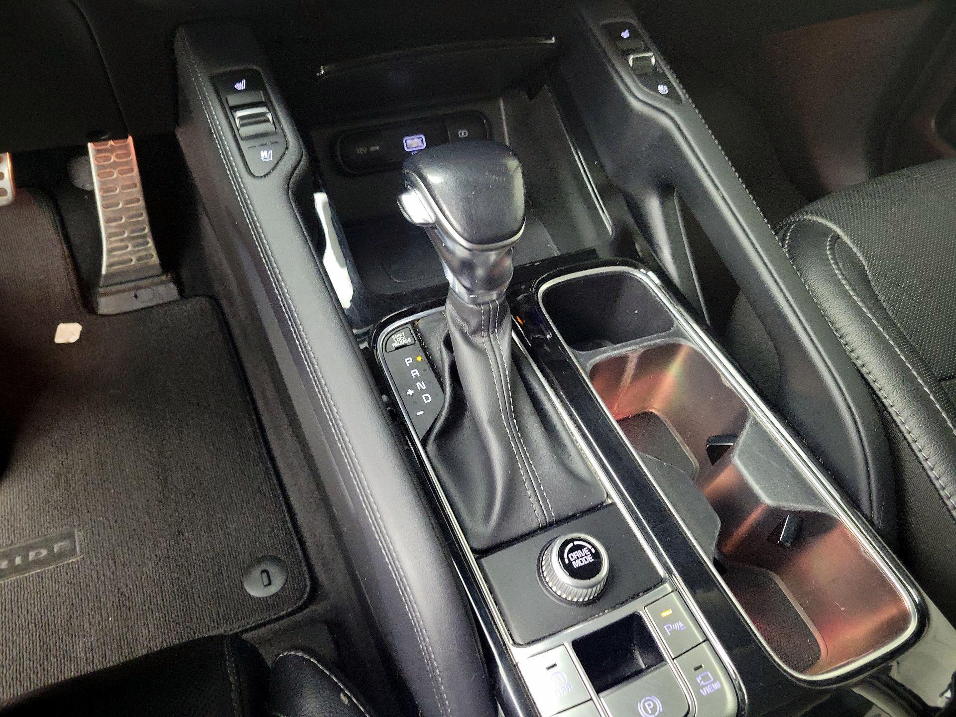 Thumbnail: 2020 Kia Telluride - 17