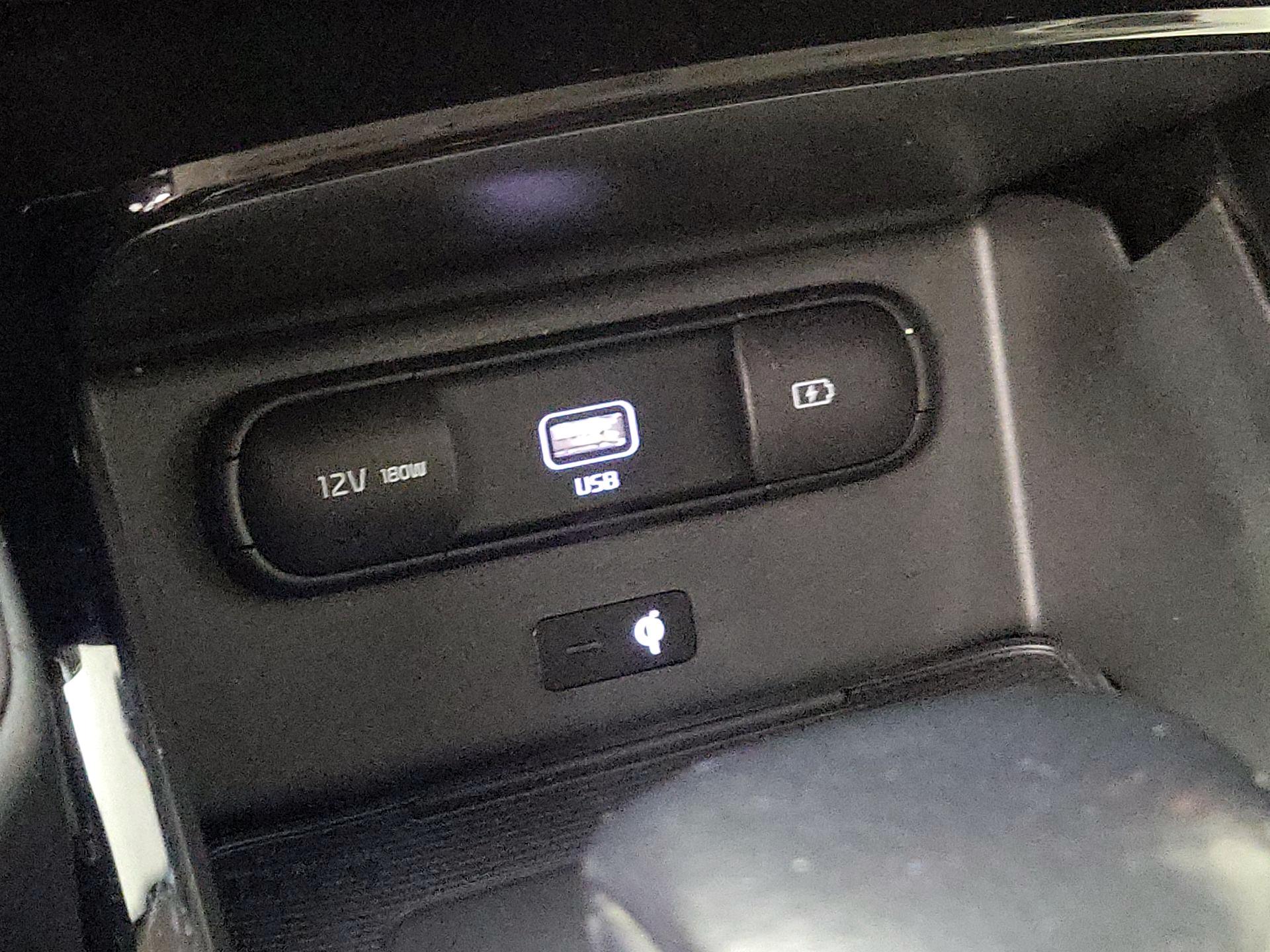 Thumbnail: 2020 Kia Telluride - 18