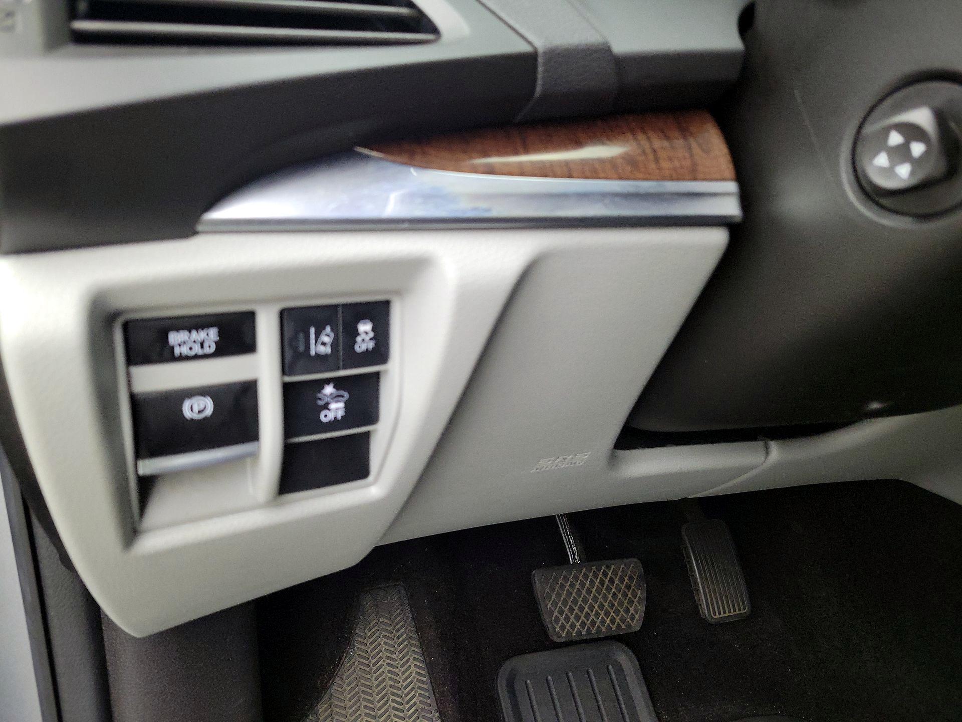 Thumbnail: 2020 Acura MDX - 13