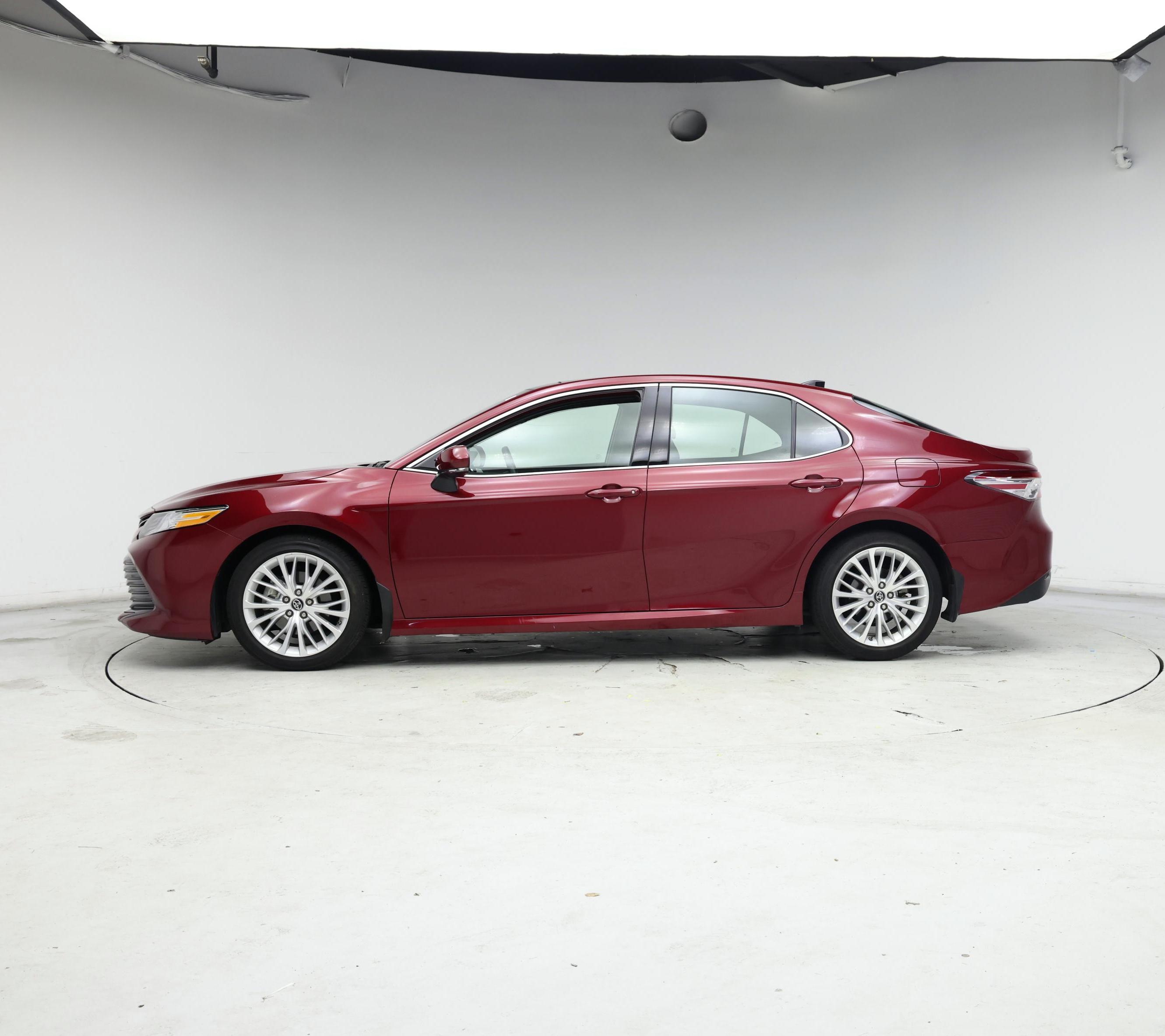 Thumbnail: 2019 Toyota Camry - 3