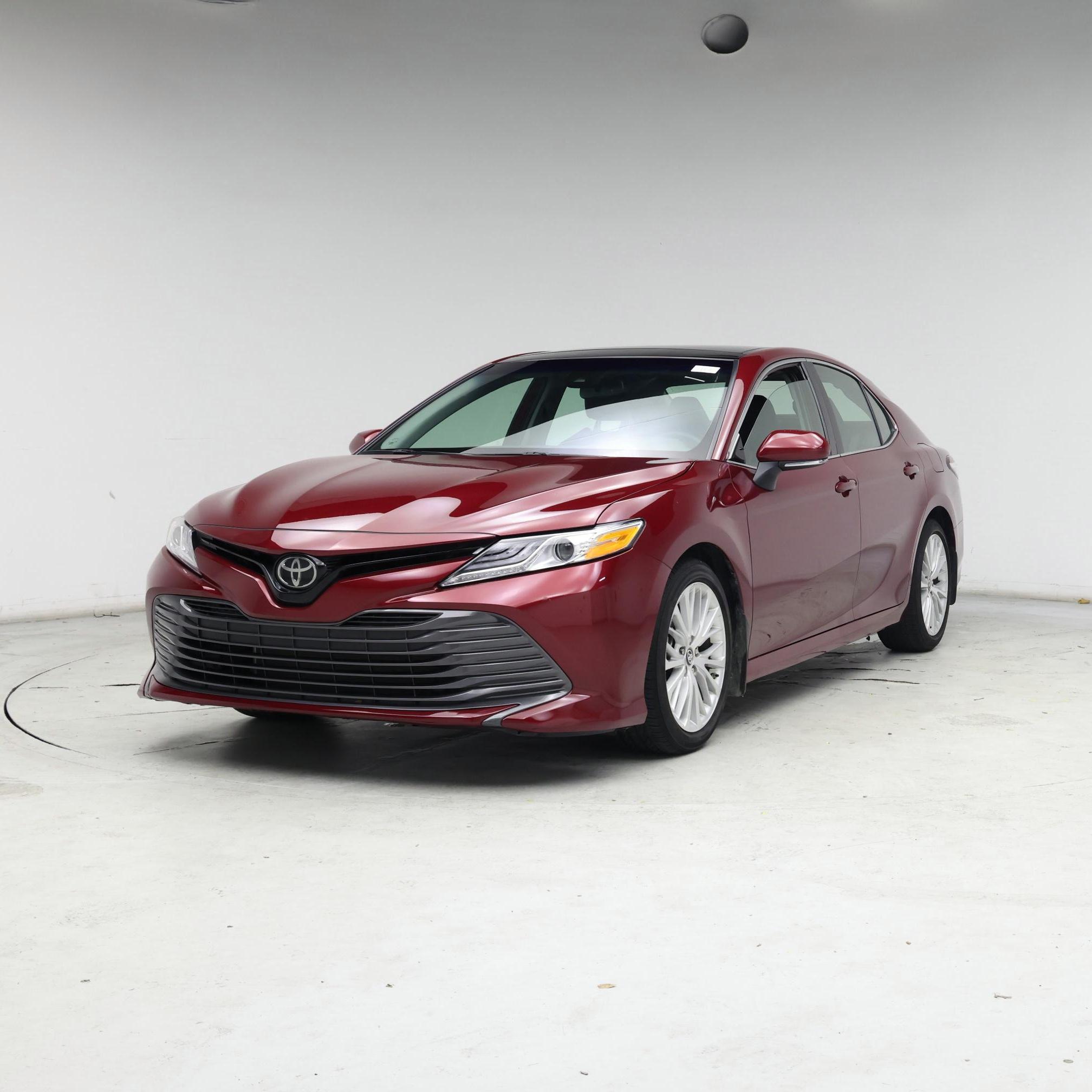 Thumbnail: 2019 Toyota Camry - 4