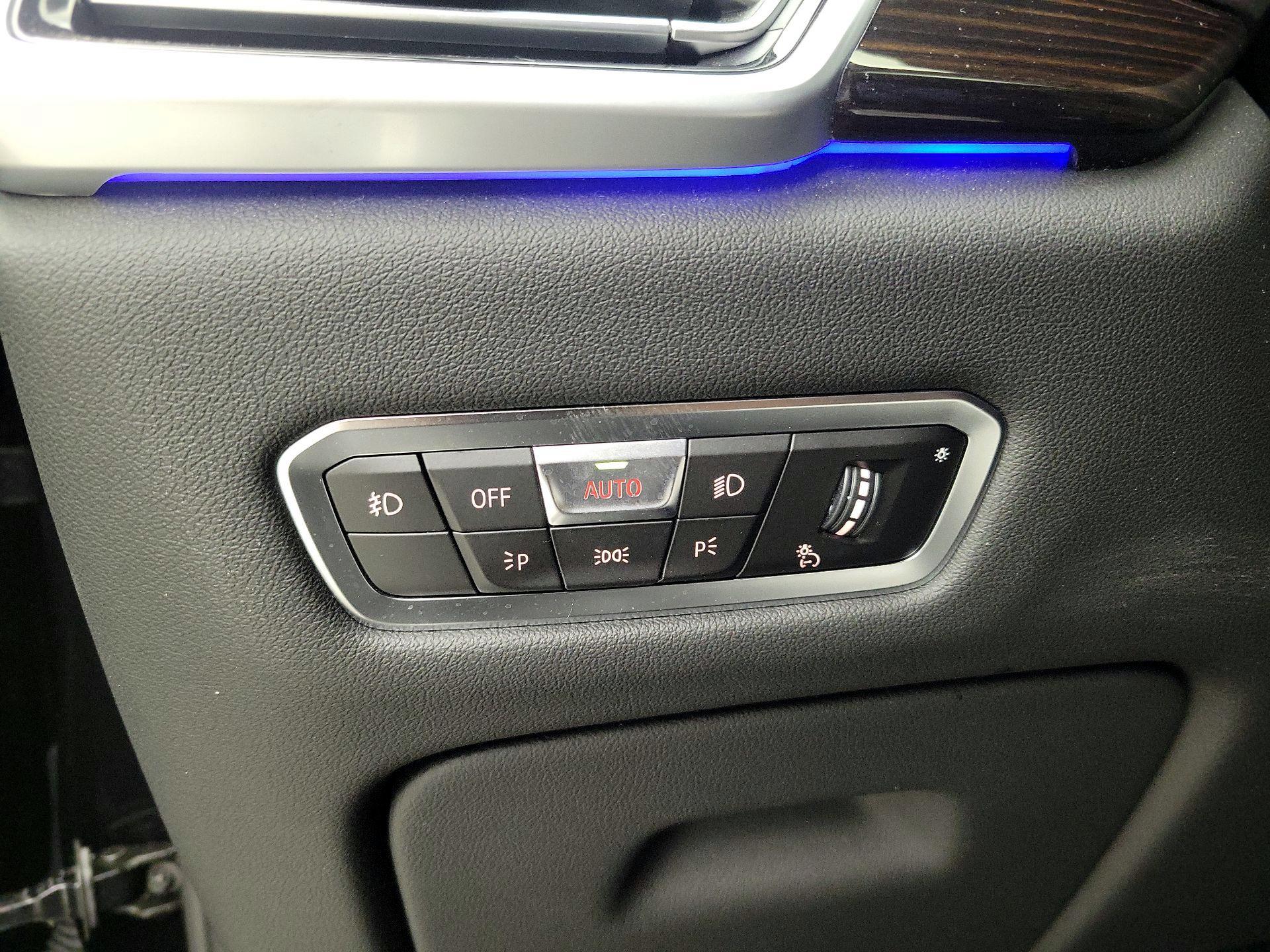 Thumbnail: 2021 BMW X5 - 13