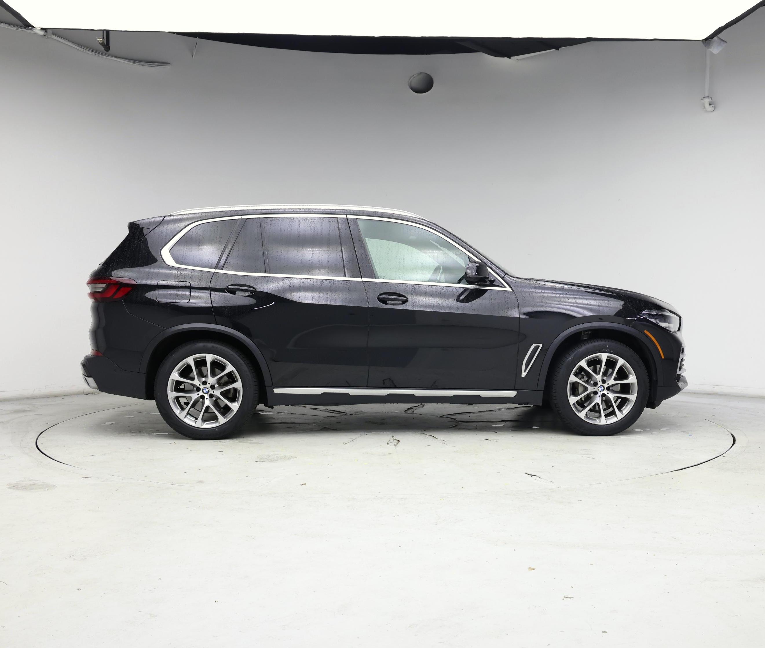 Thumbnail: 2021 BMW X5 - 7