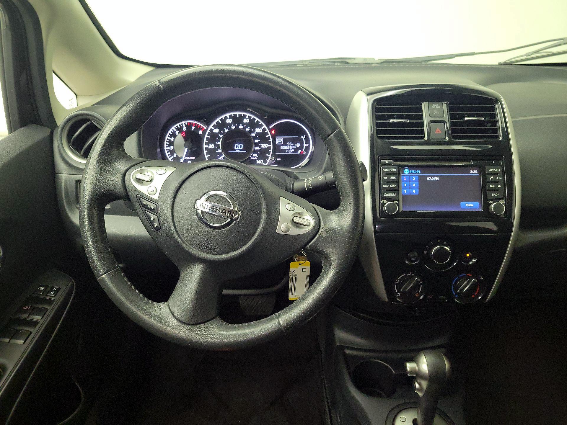 Thumbnail: 2016 Nissan Versa Note - 10