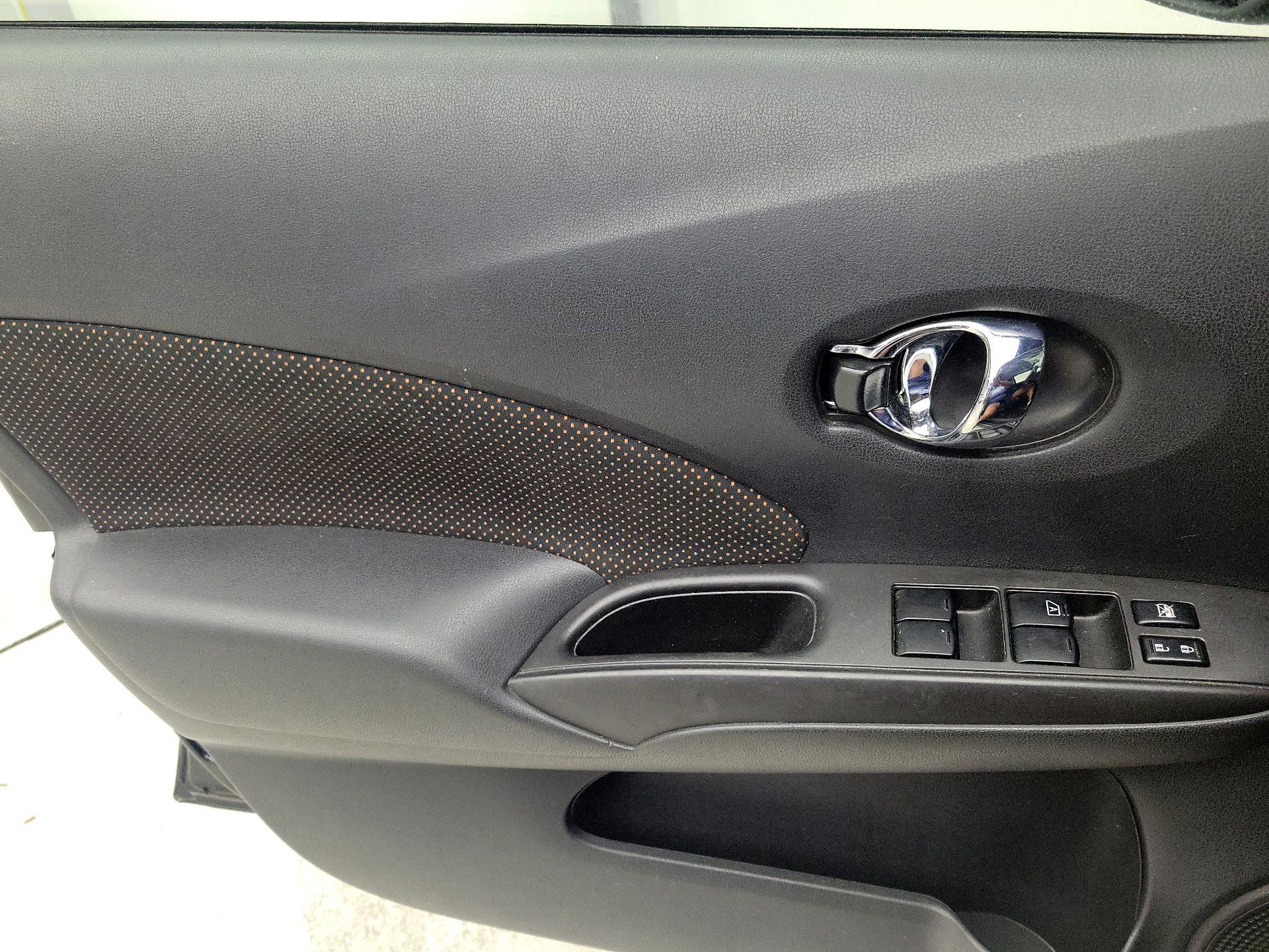 Thumbnail: 2016 Nissan Versa Note - 12