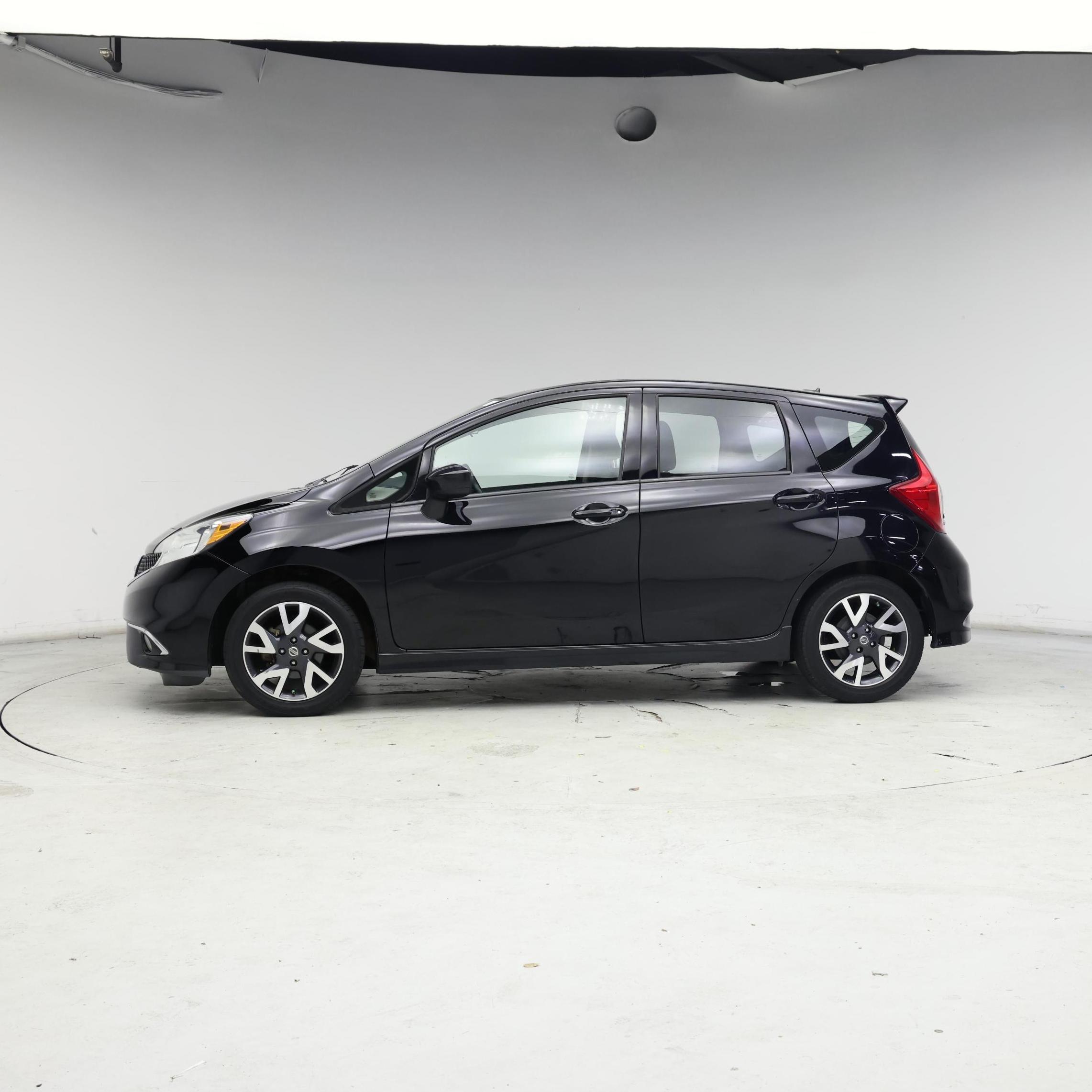 Thumbnail: 2016 Nissan Versa Note - 3