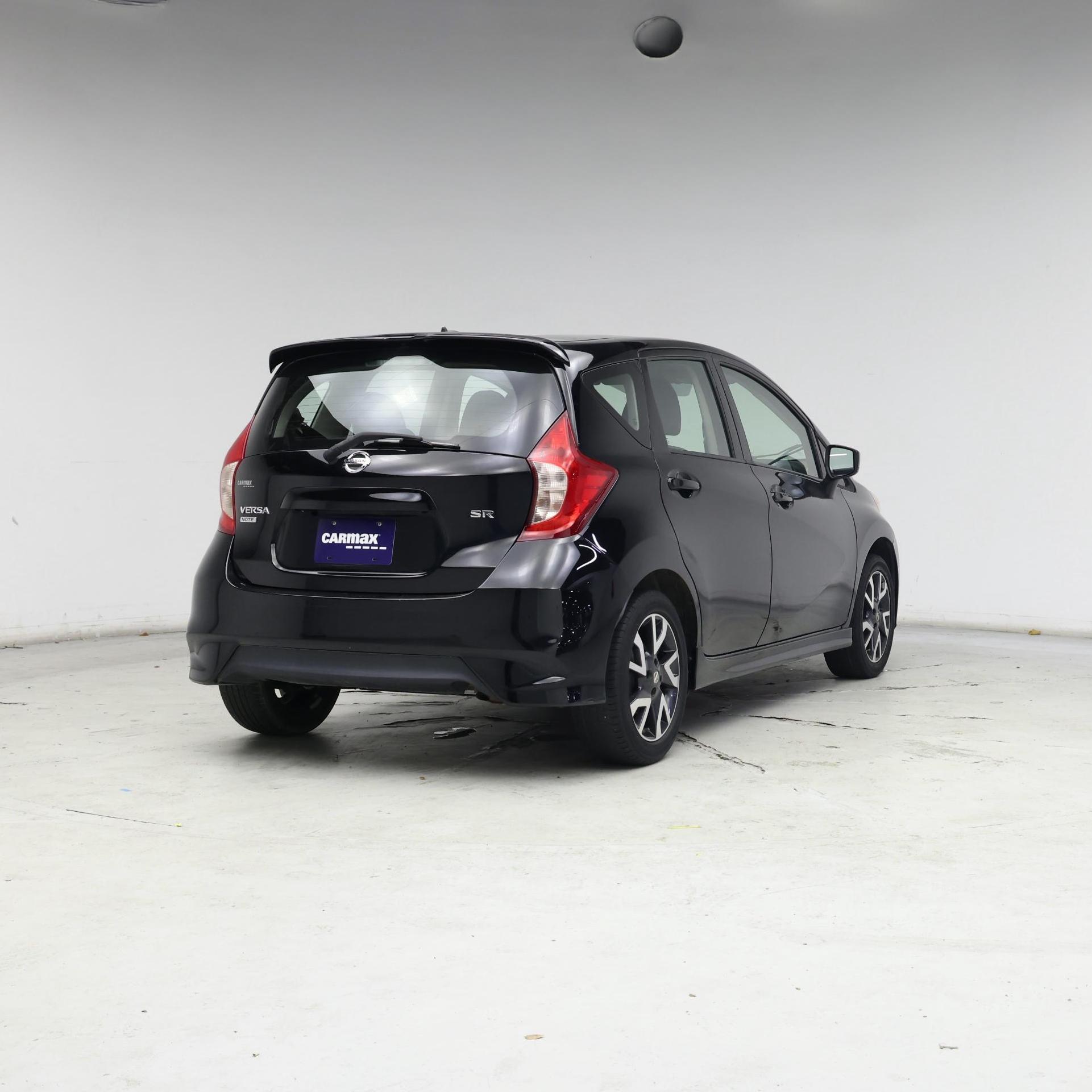 Thumbnail: 2016 Nissan Versa Note - 8