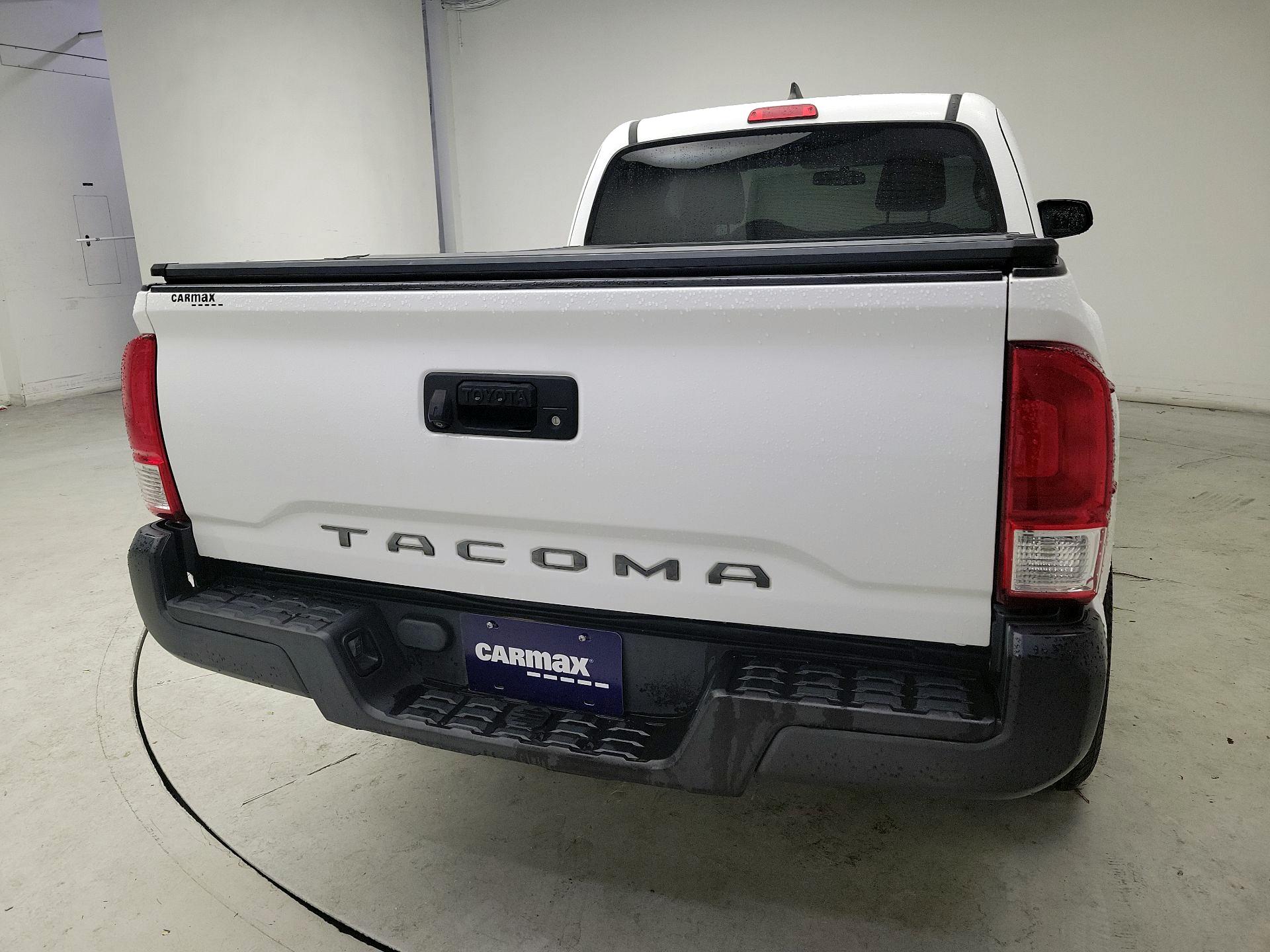 Thumbnail: 2017 Toyota Tacoma - 19