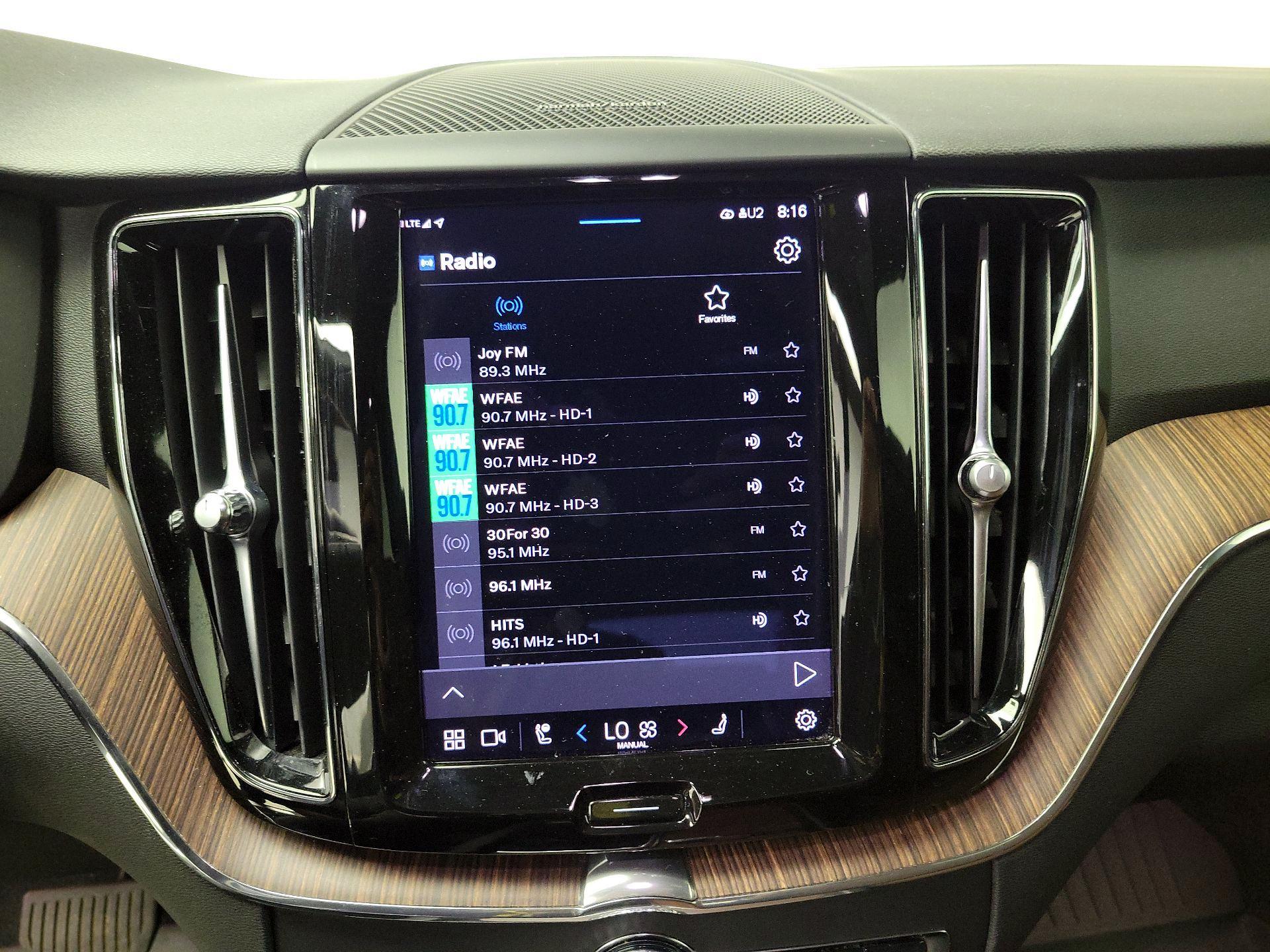 Thumbnail: 2023 Volvo XC60 - 16