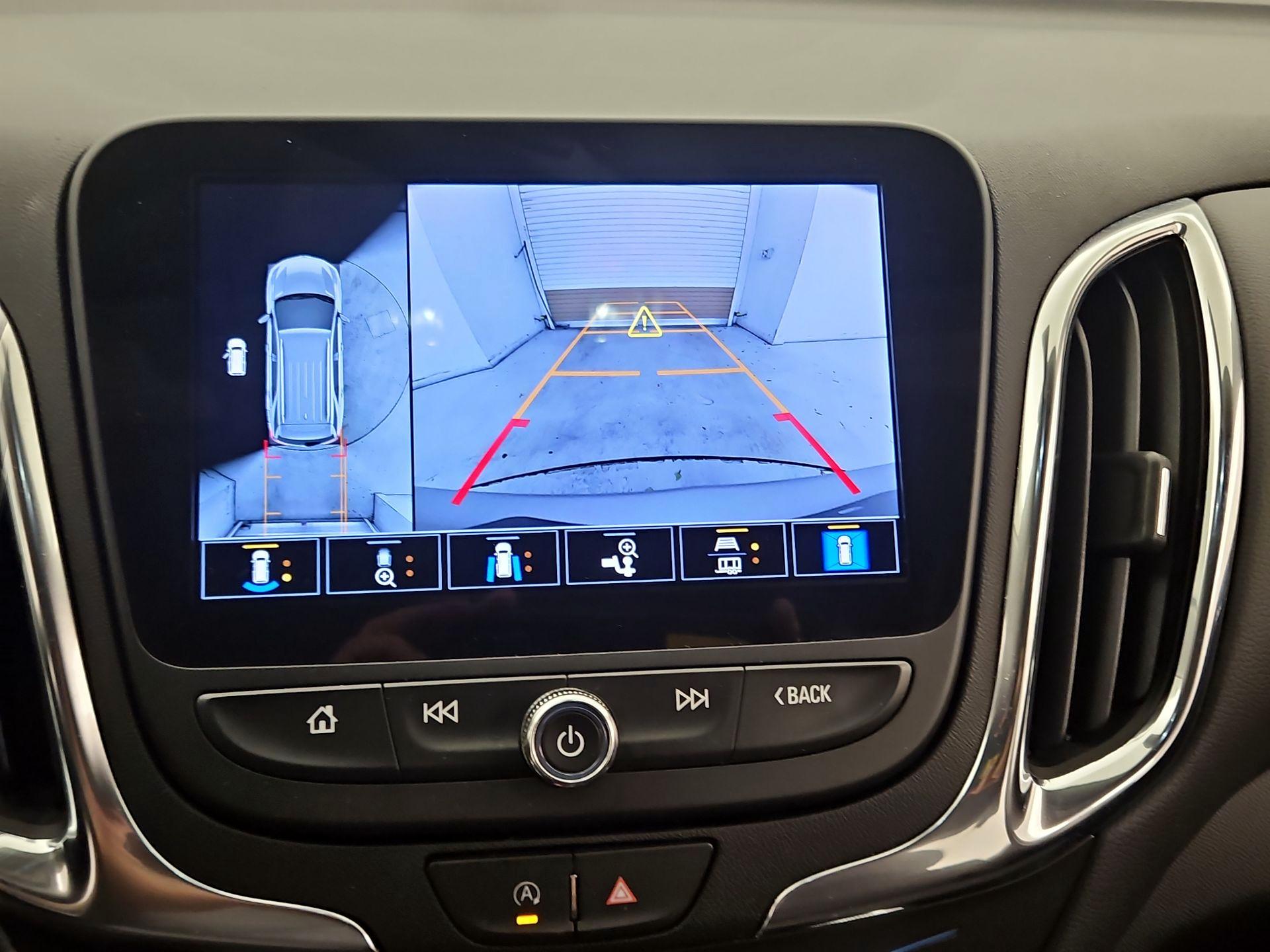 Thumbnail: 2022 Chevrolet Equinox - 14