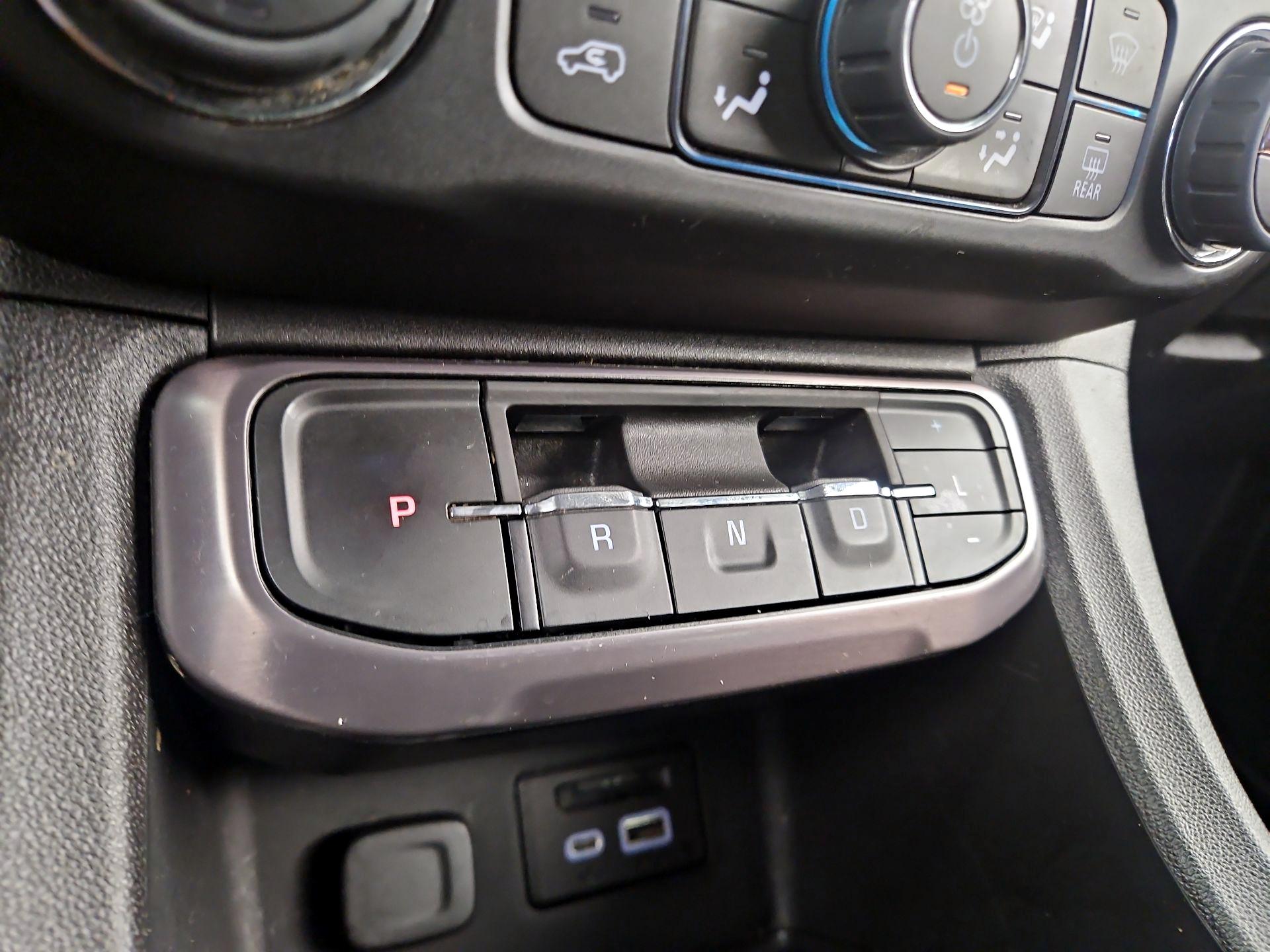 Thumbnail: 2022 GMC Acadia - 18