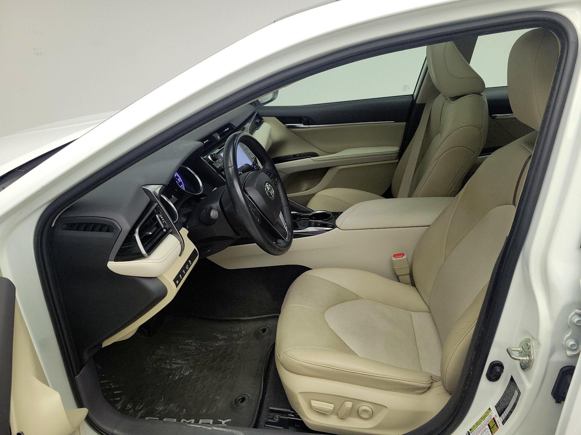 Thumbnail: 2020 Toyota Camry - 11