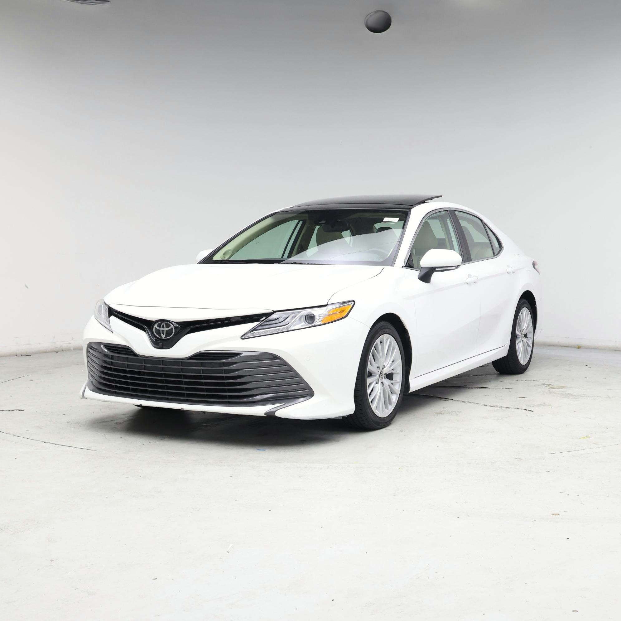 Thumbnail: 2020 Toyota Camry - 4