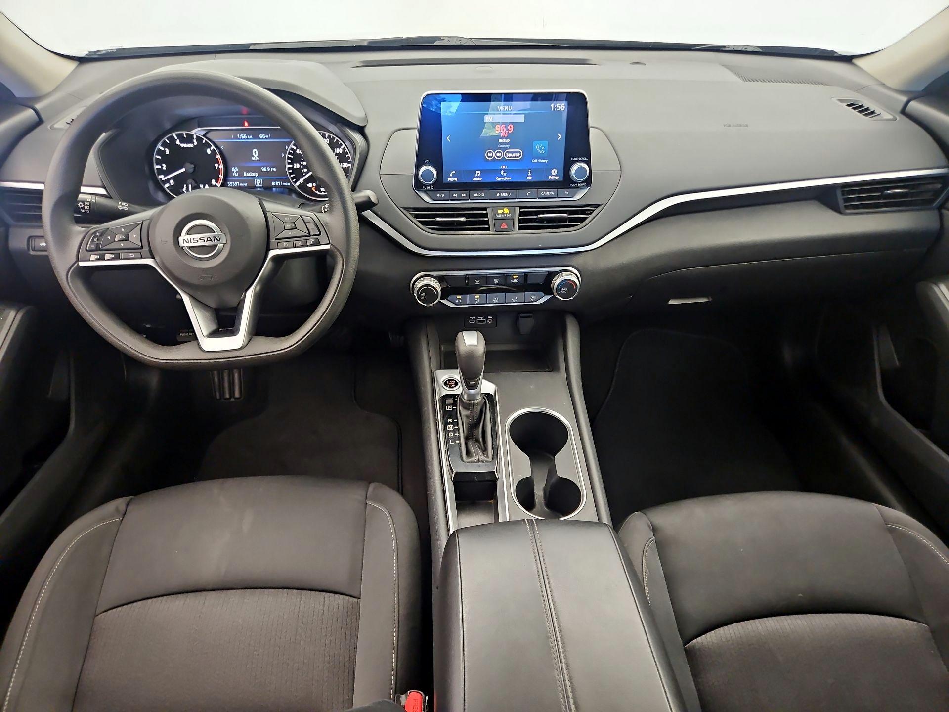 Thumbnail: 2022 Nissan Altima - 9
