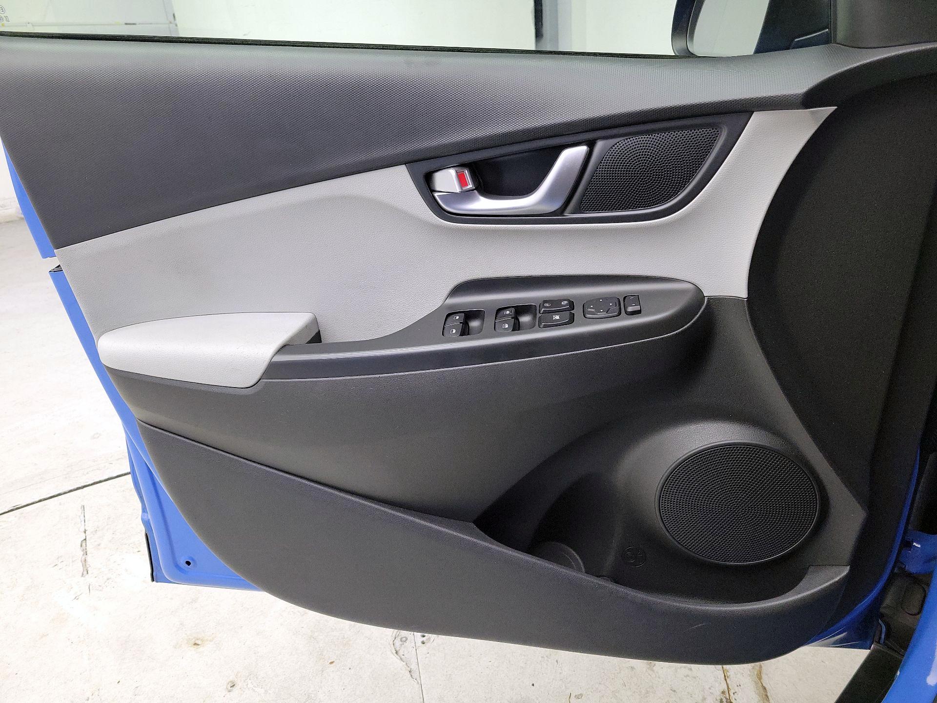 Thumbnail: 2022 Hyundai Kona - 12