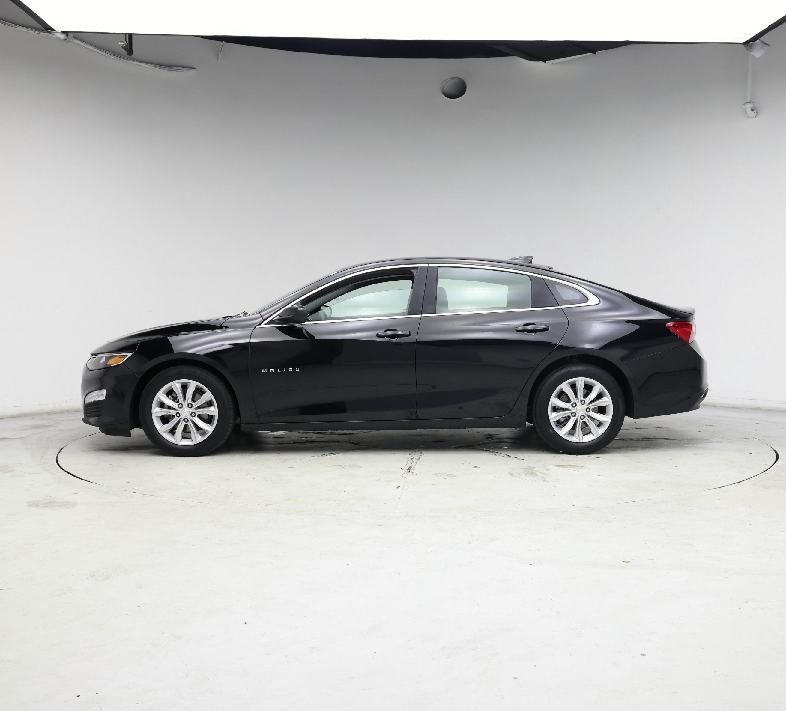 Thumbnail: 2023 Chevrolet Malibu - 3