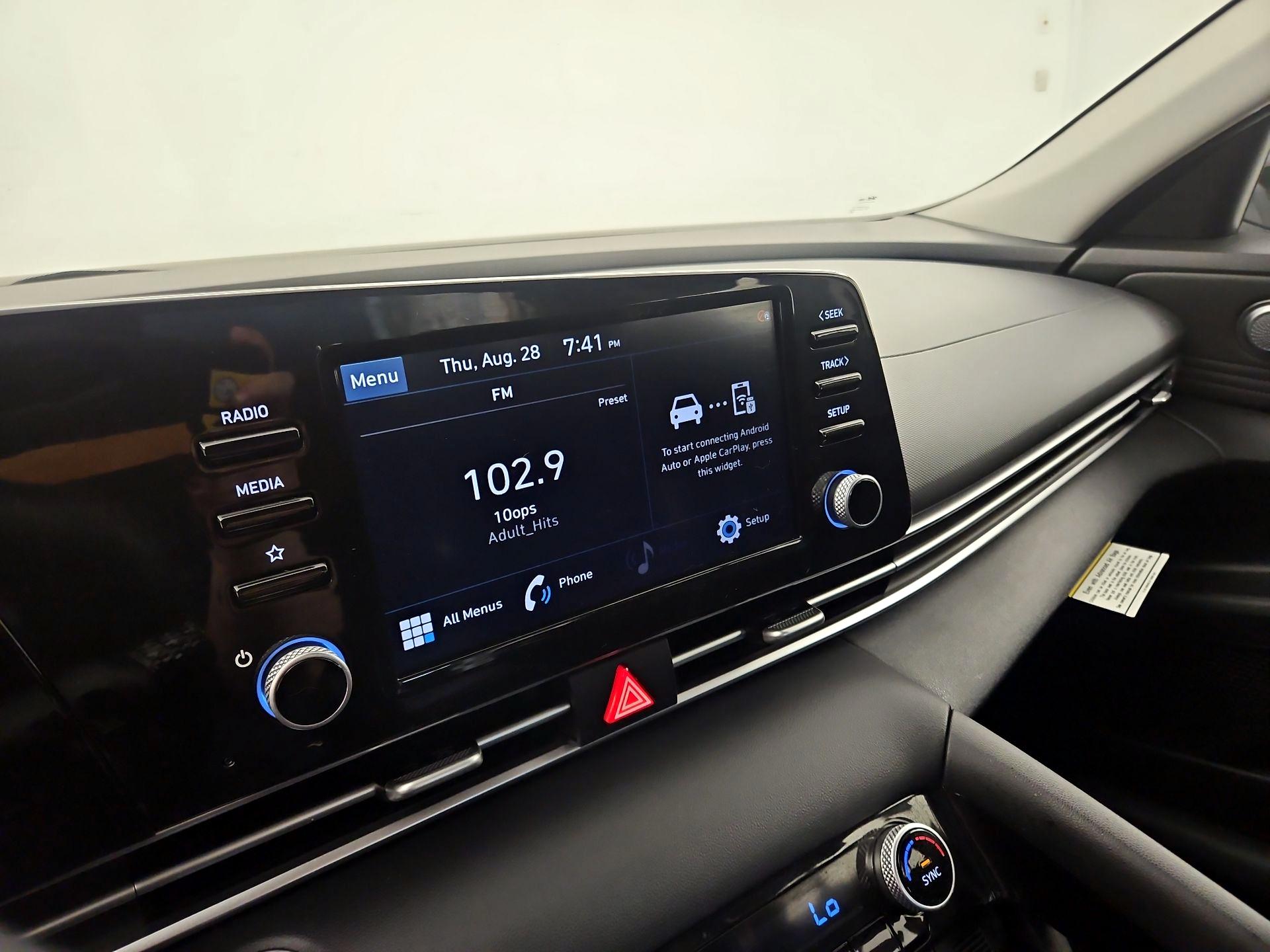 Thumbnail: 2022 Hyundai Elantra - 15