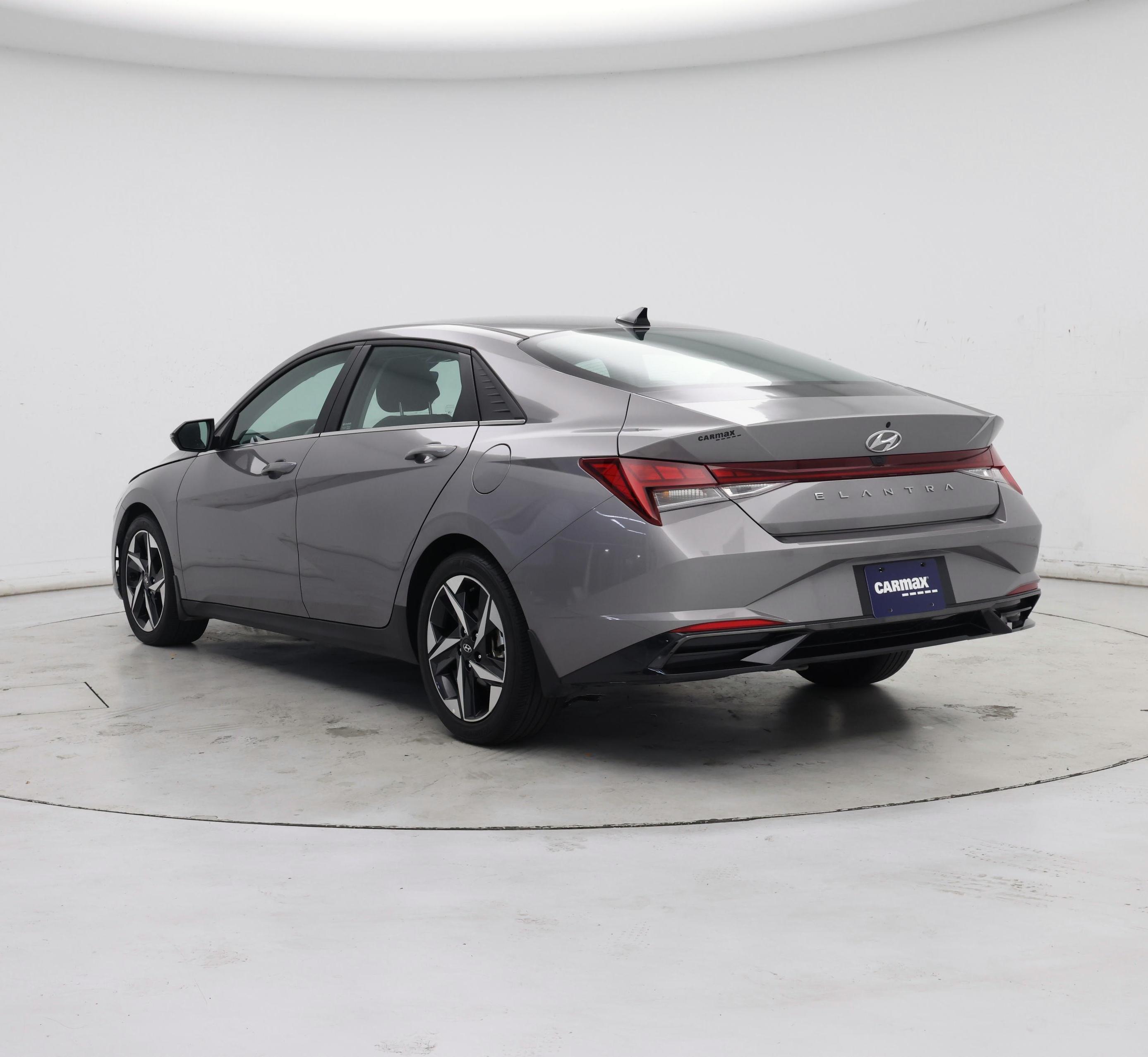 Thumbnail: 2022 Hyundai Elantra - 2