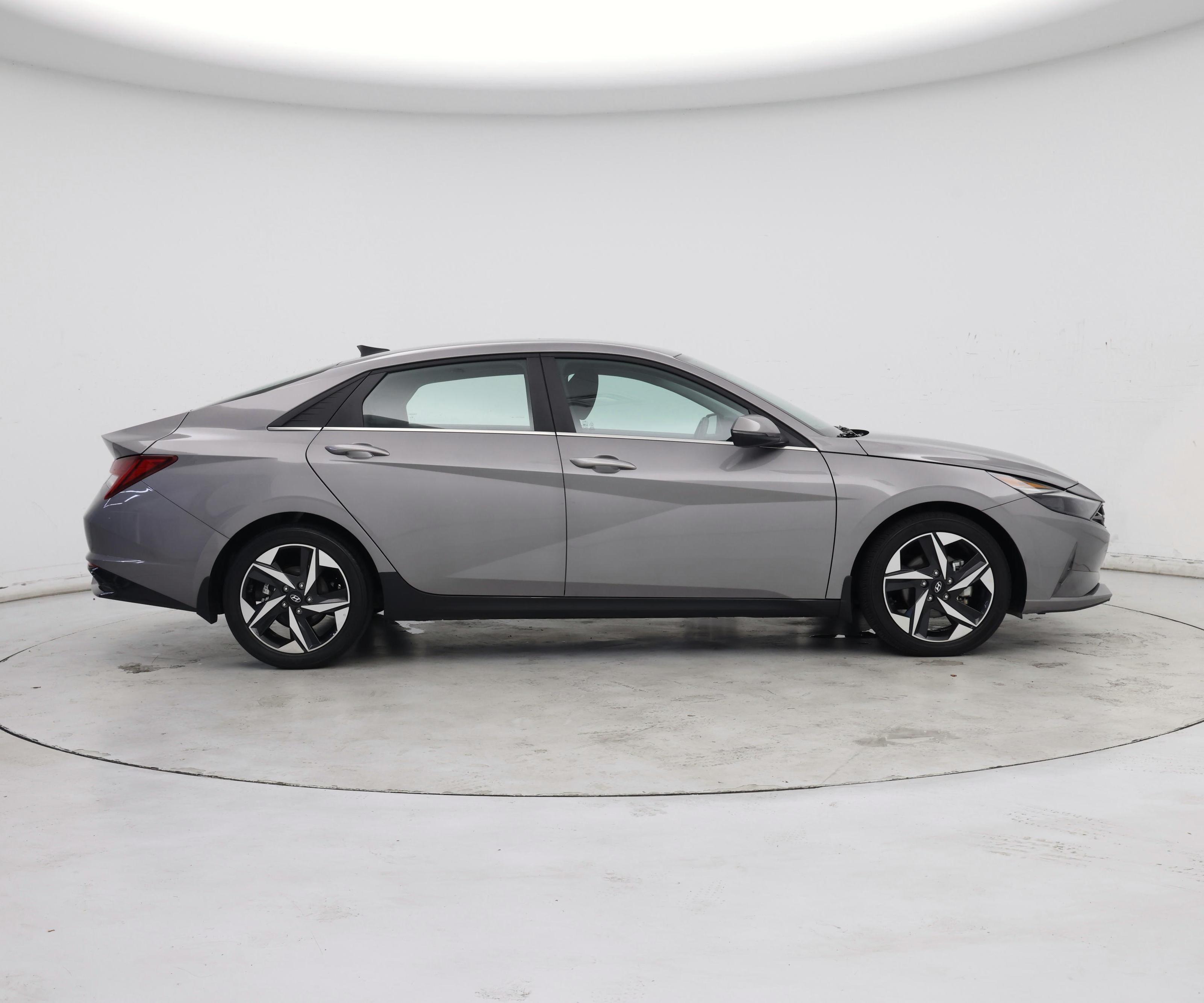 Thumbnail: 2022 Hyundai Elantra - 7