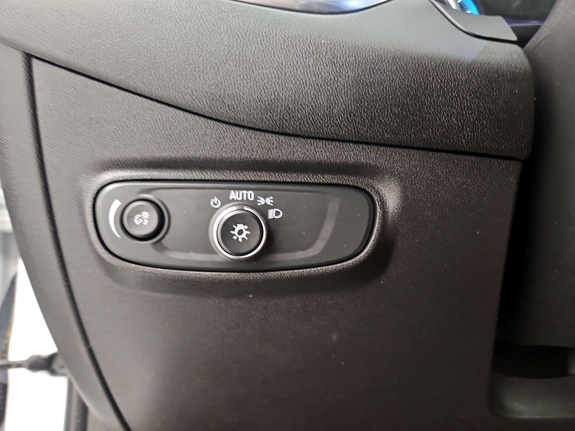 Thumbnail: 2021 Chevrolet Equinox - 13