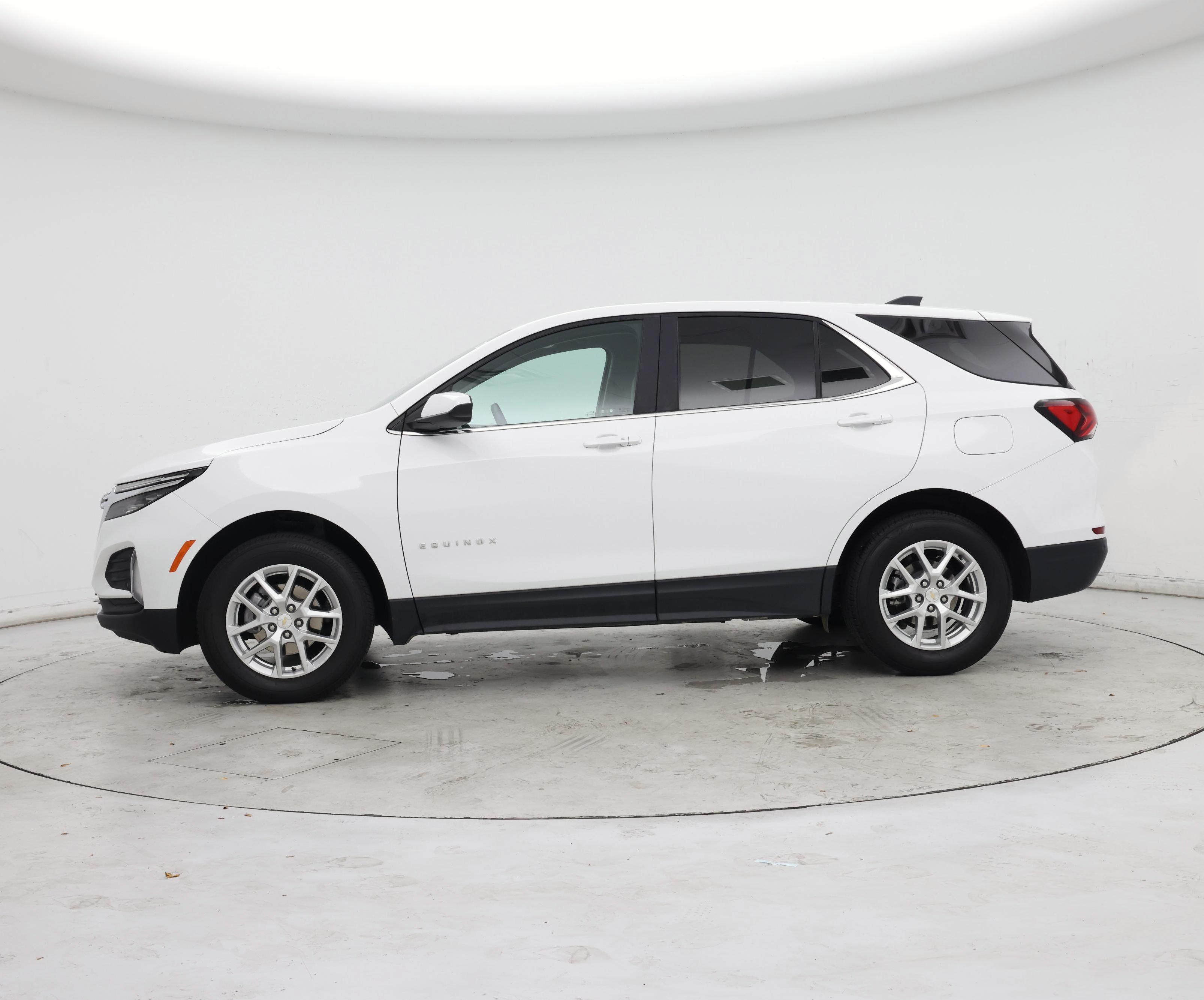 Thumbnail: 2023 Chevrolet Equinox - 3
