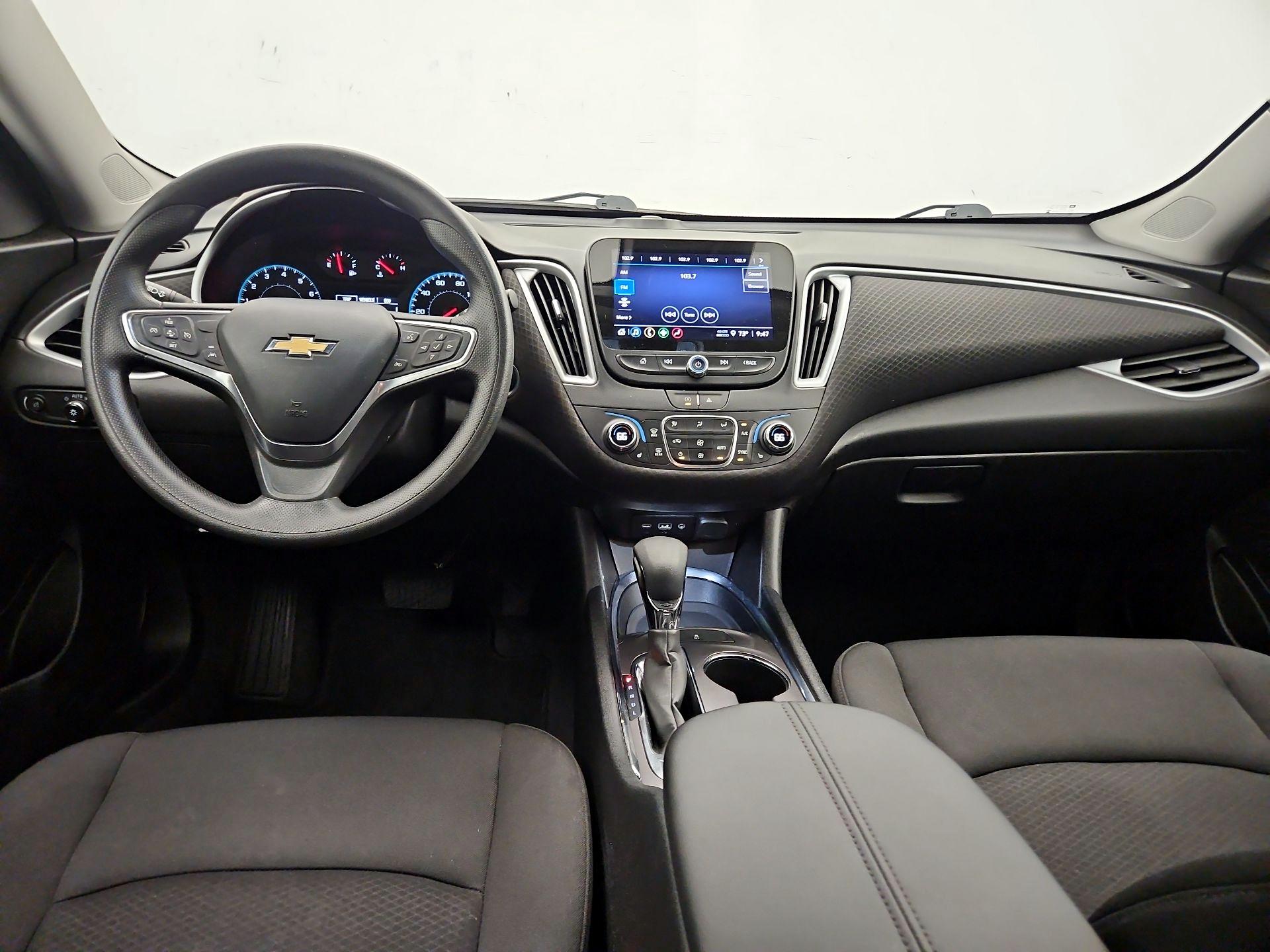 Thumbnail: 2023 Chevrolet Malibu - 9