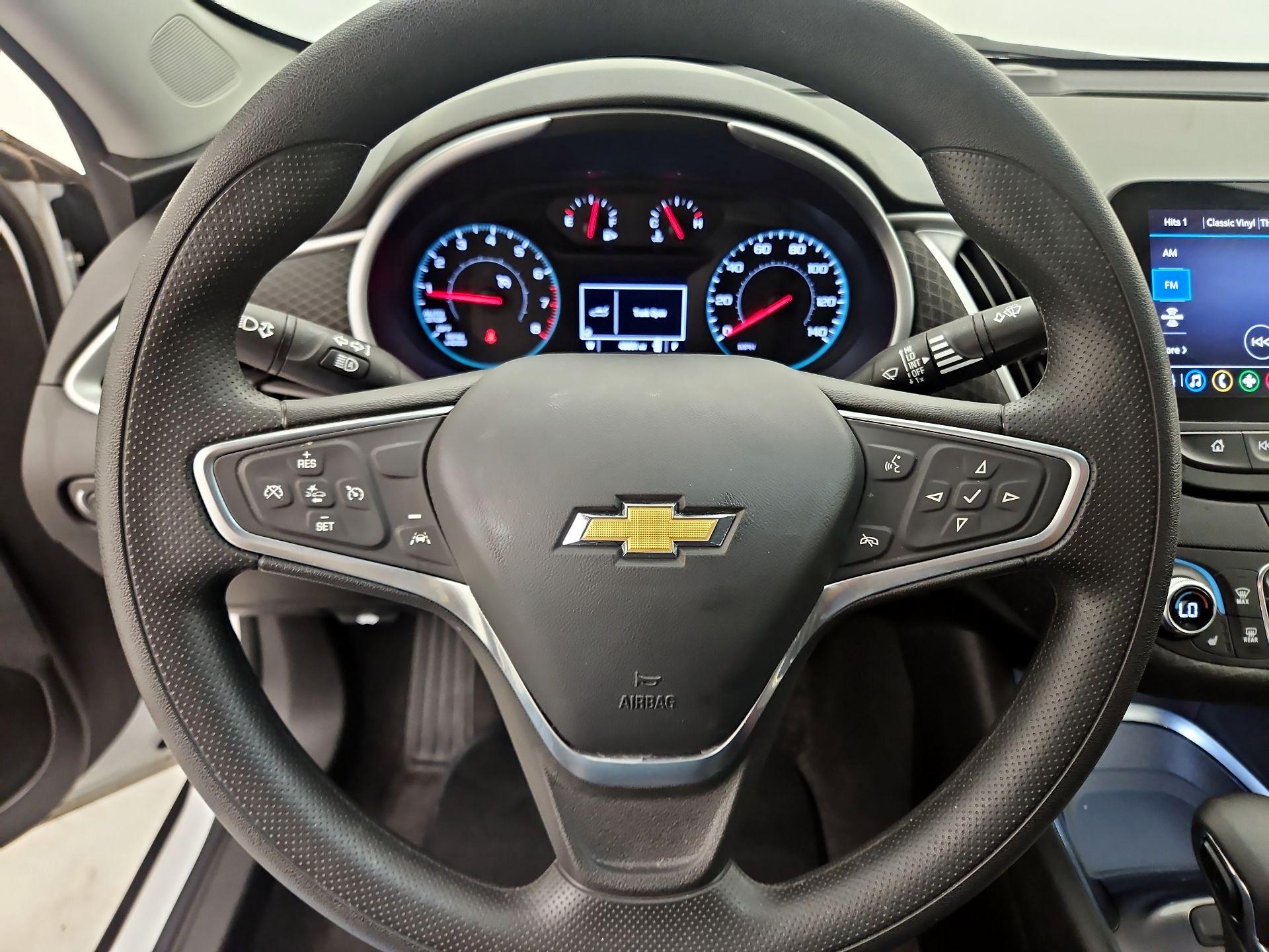 Thumbnail: 2023 Chevrolet Malibu - 10