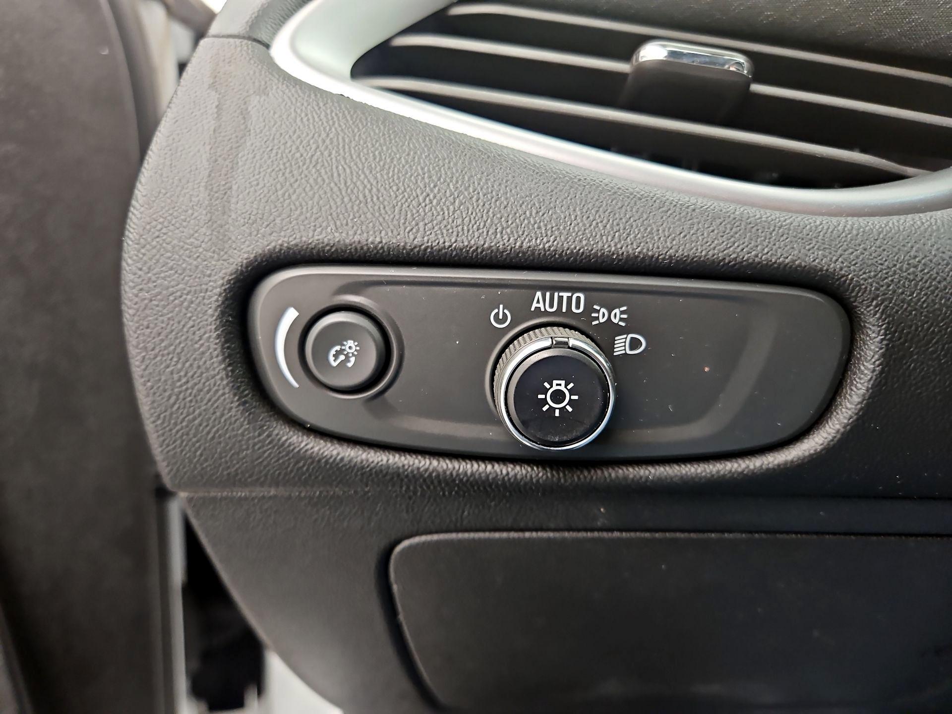 Thumbnail: 2023 Chevrolet Malibu - 13