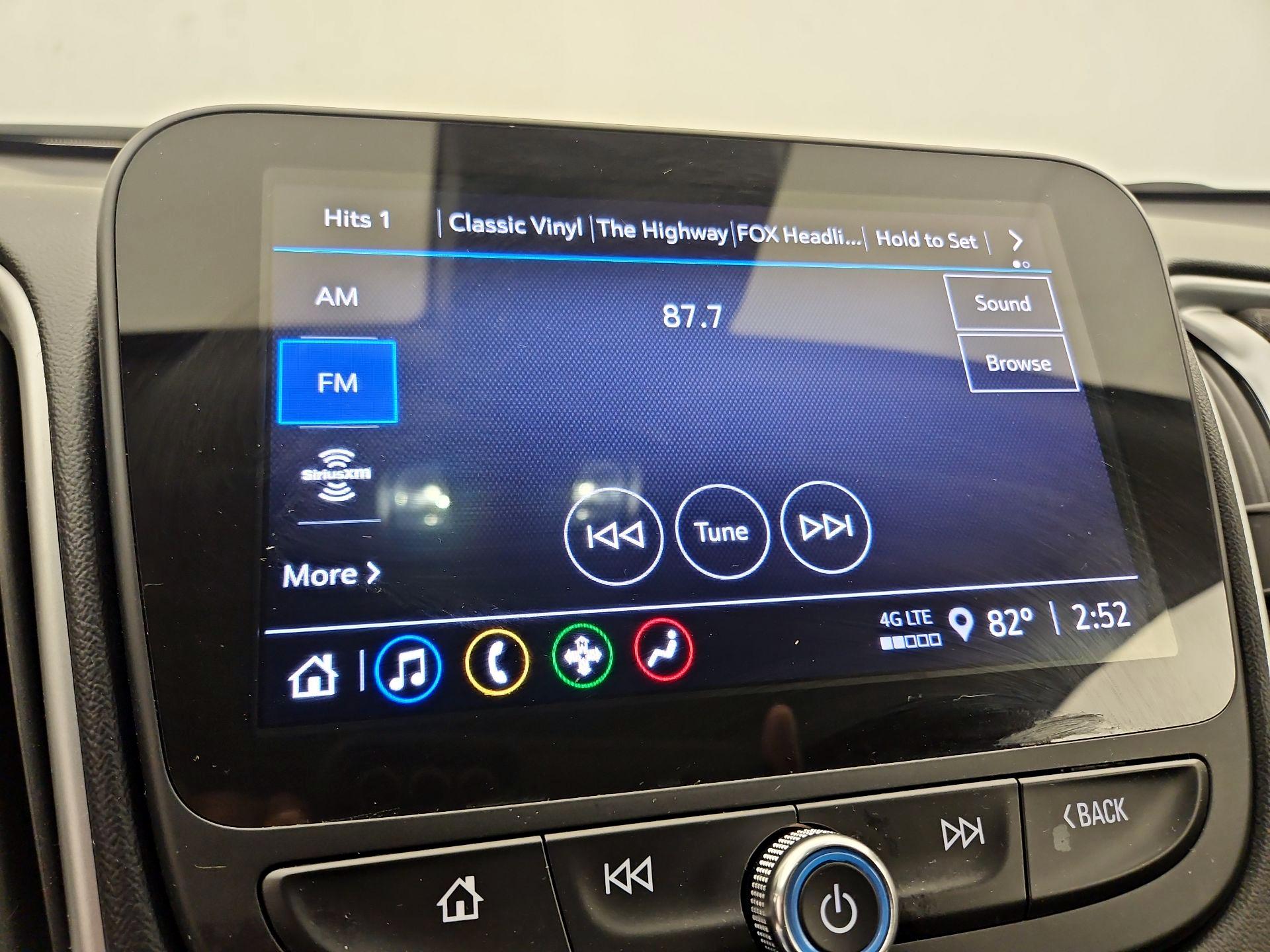 Thumbnail: 2023 Chevrolet Malibu - 15