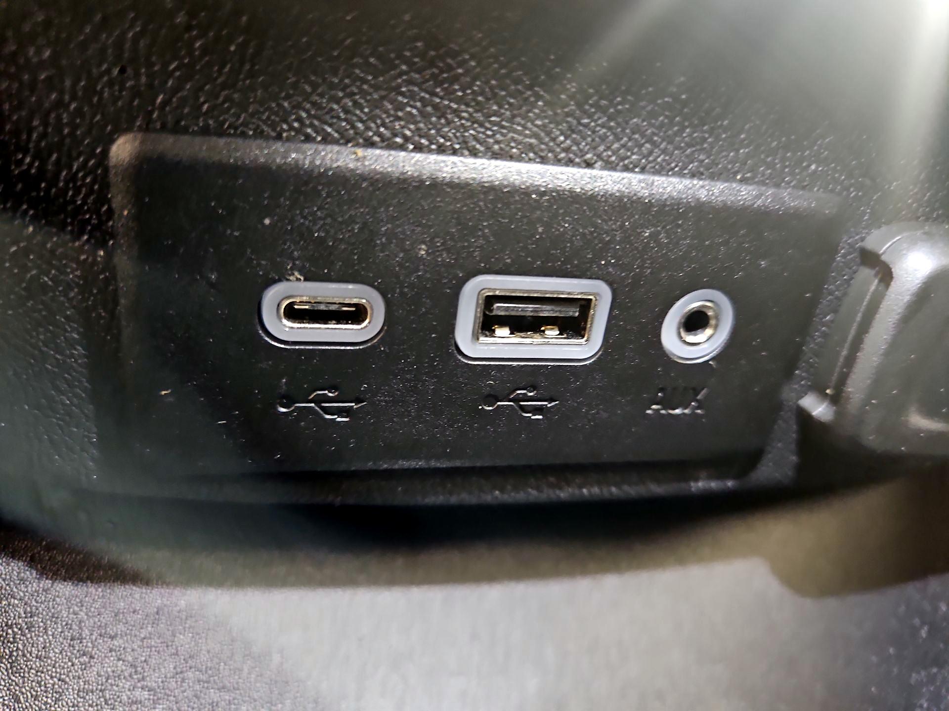 Thumbnail: 2023 Chevrolet Malibu - 18