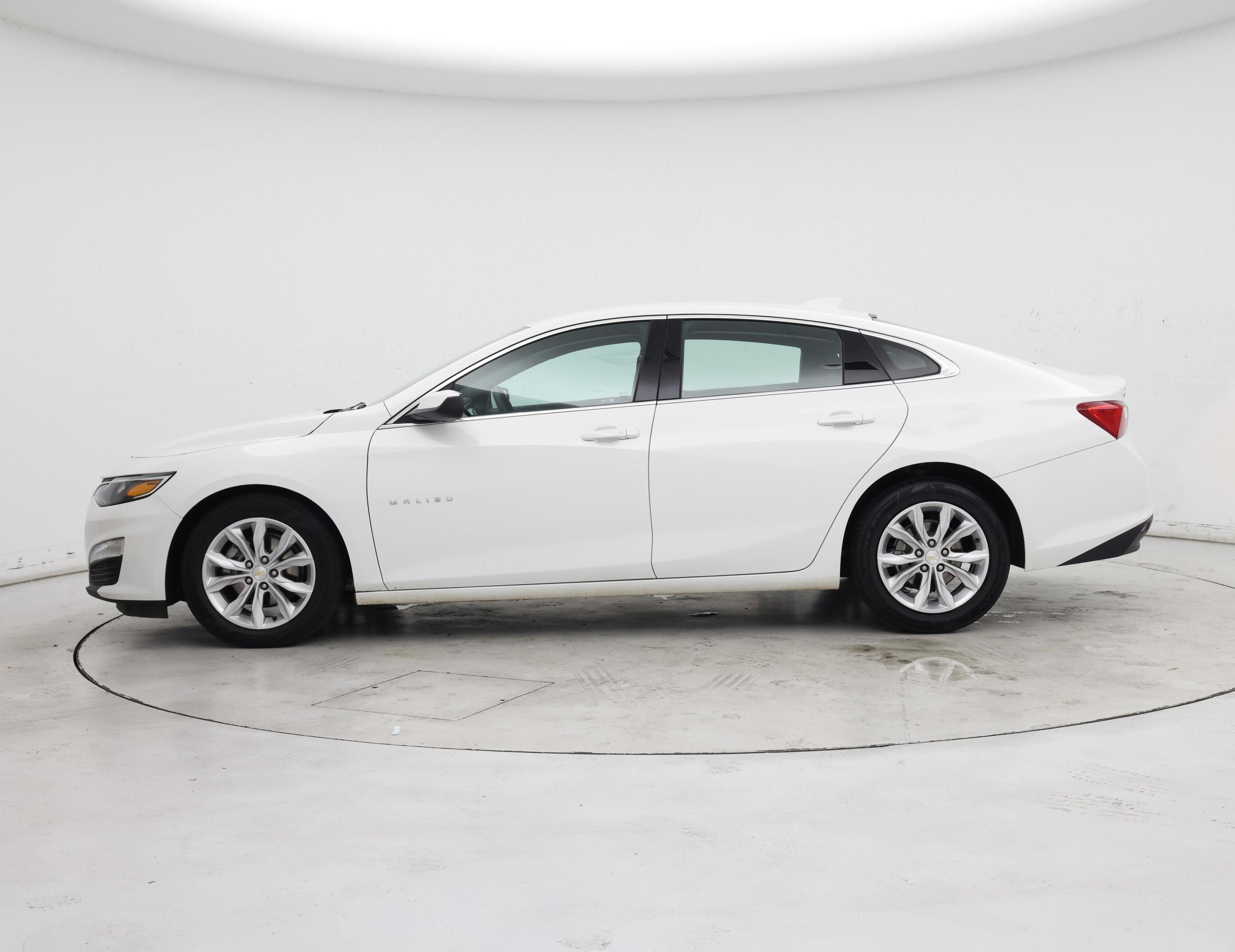 Thumbnail: 2023 Chevrolet Malibu - 3