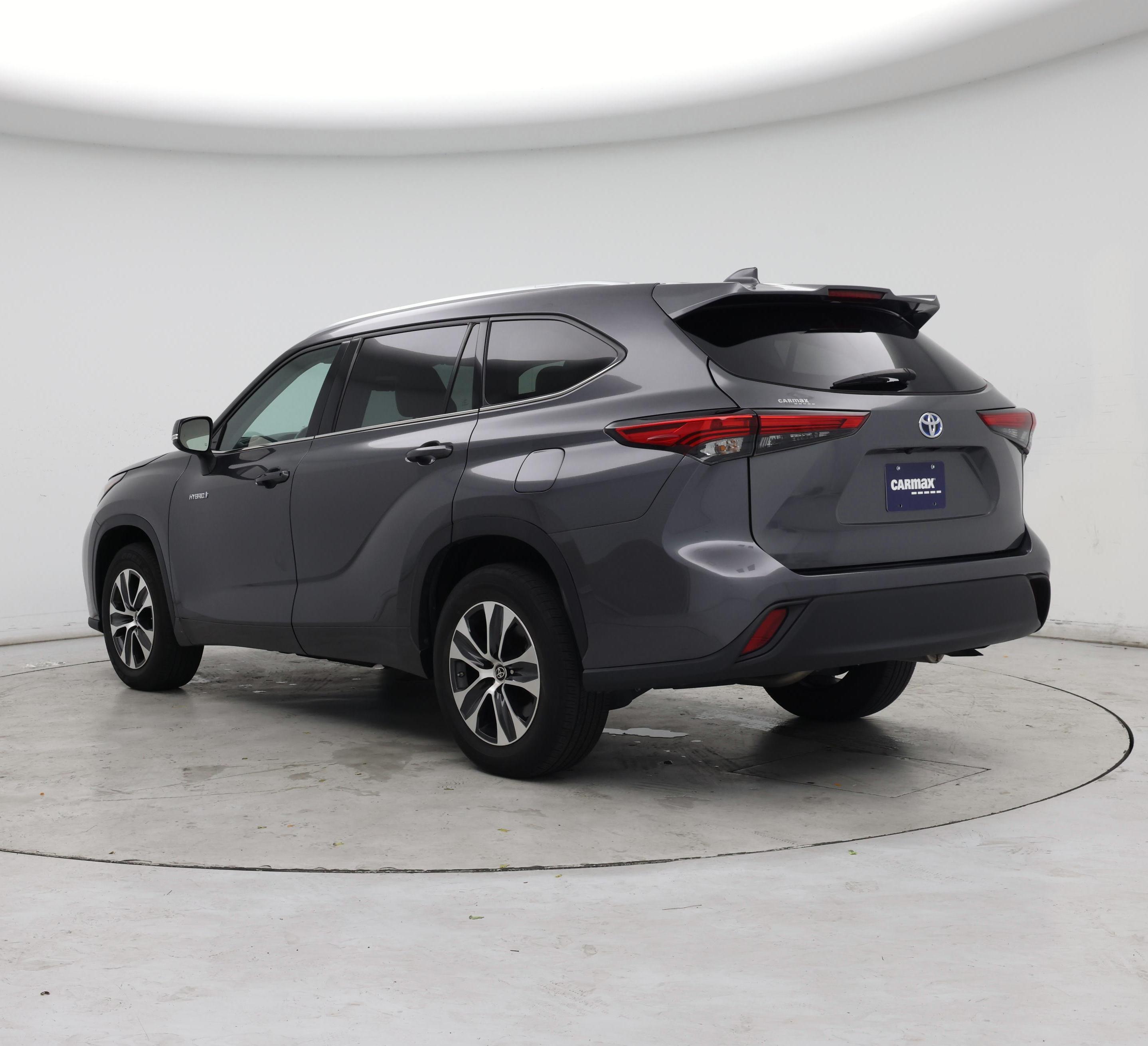 Thumbnail: 2021 Toyota Highlander - 2