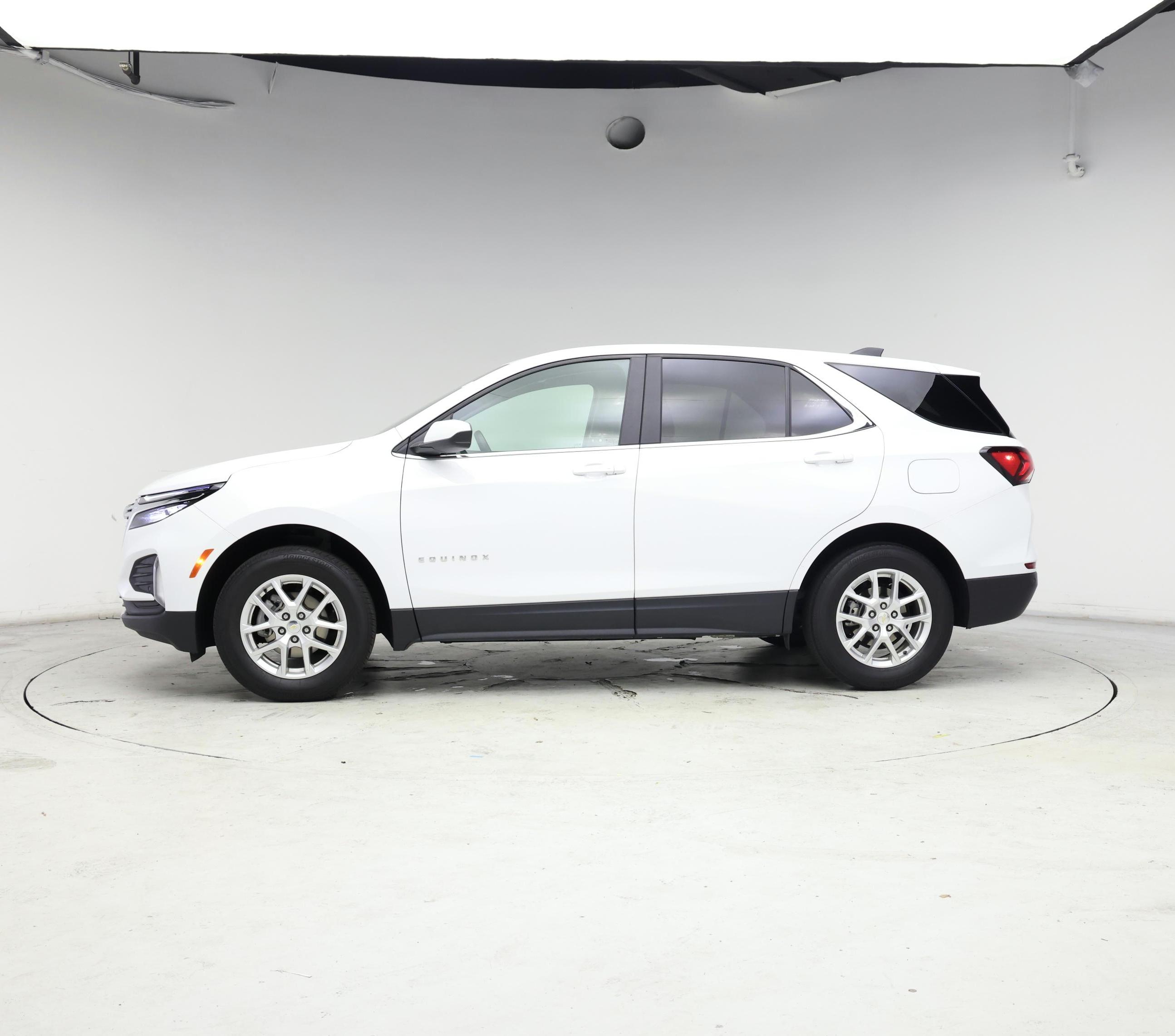 Thumbnail: 2023 Chevrolet Equinox - 3