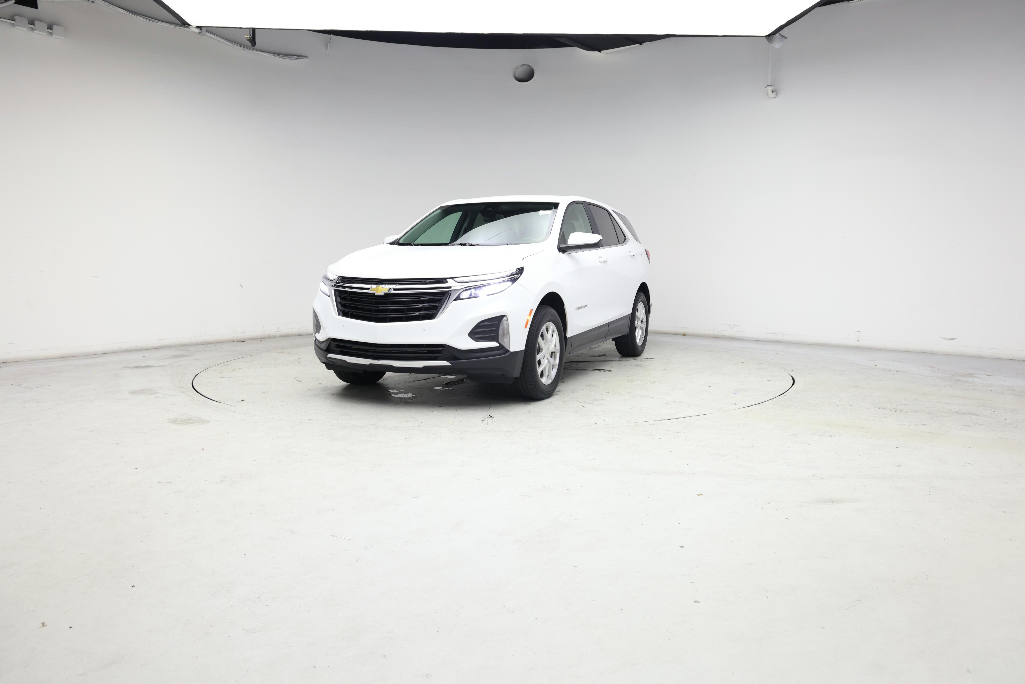 Thumbnail: 2023 Chevrolet Equinox - 4