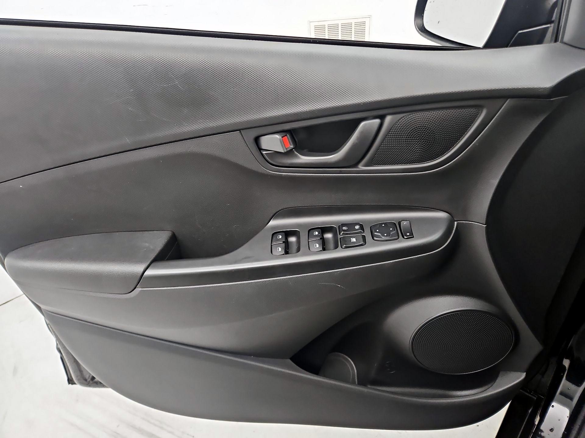 Thumbnail: 2022 Hyundai Kona - 12