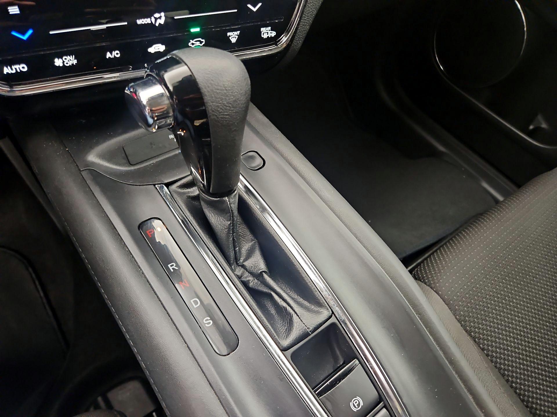 Thumbnail: 2021 Honda HR-V - 17