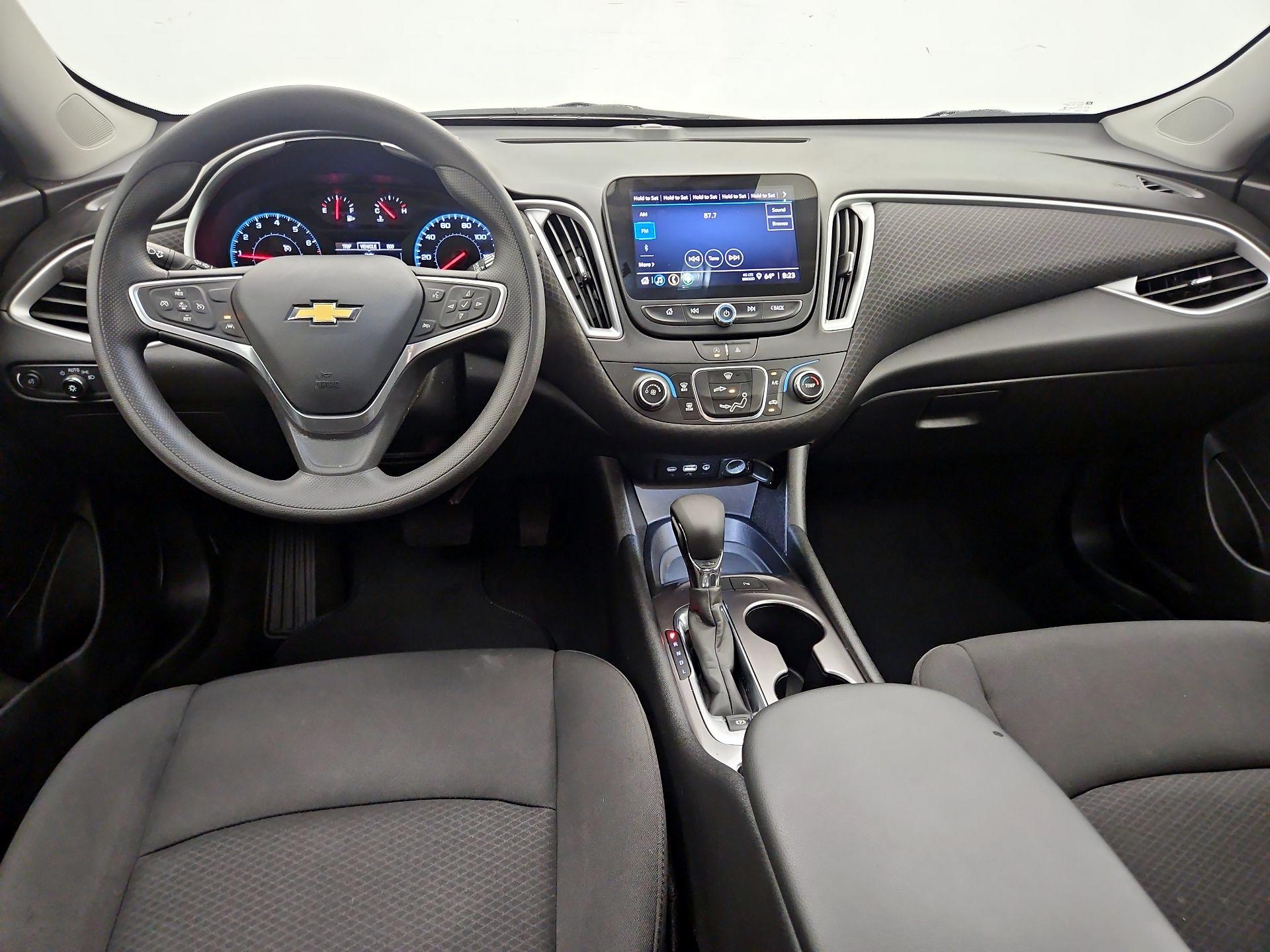 Thumbnail: 2023 Chevrolet Malibu - 9